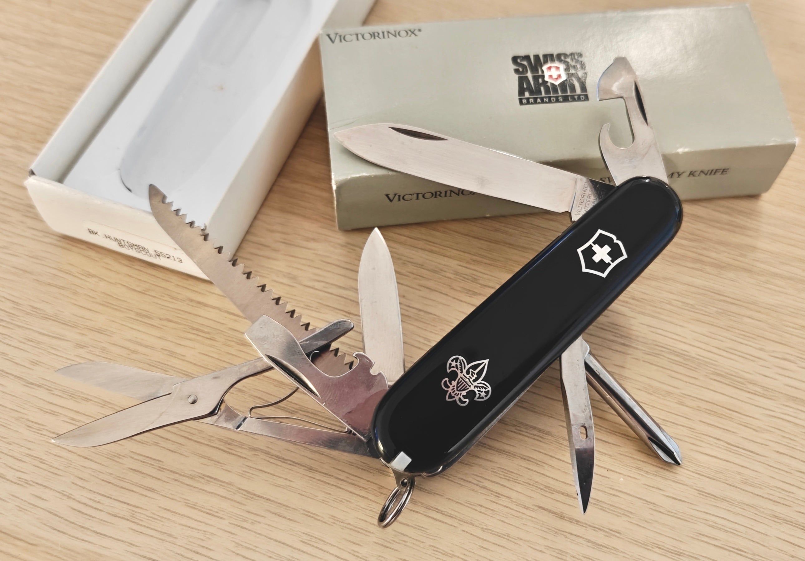 SWISS ARMY 自動巻き　黒文字盤ヴィンテージ　メンズ16cm稼働品 Victorinox Swiss Army Knife Huntsman Fieldmaster BSA Black NIB