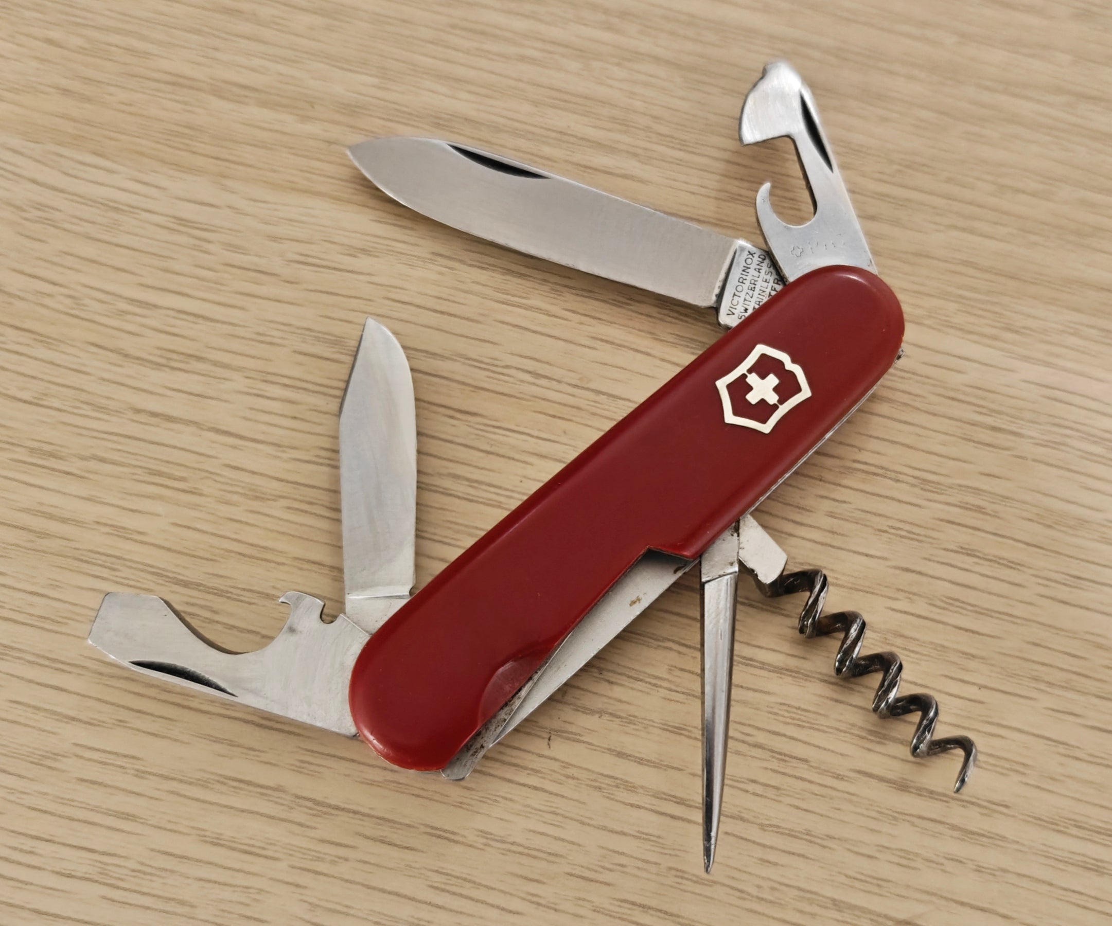 TOURIST 1937年7月号 Victorinox Swiss Army Knife Tourist Victoria 1957-61 – SAKnife