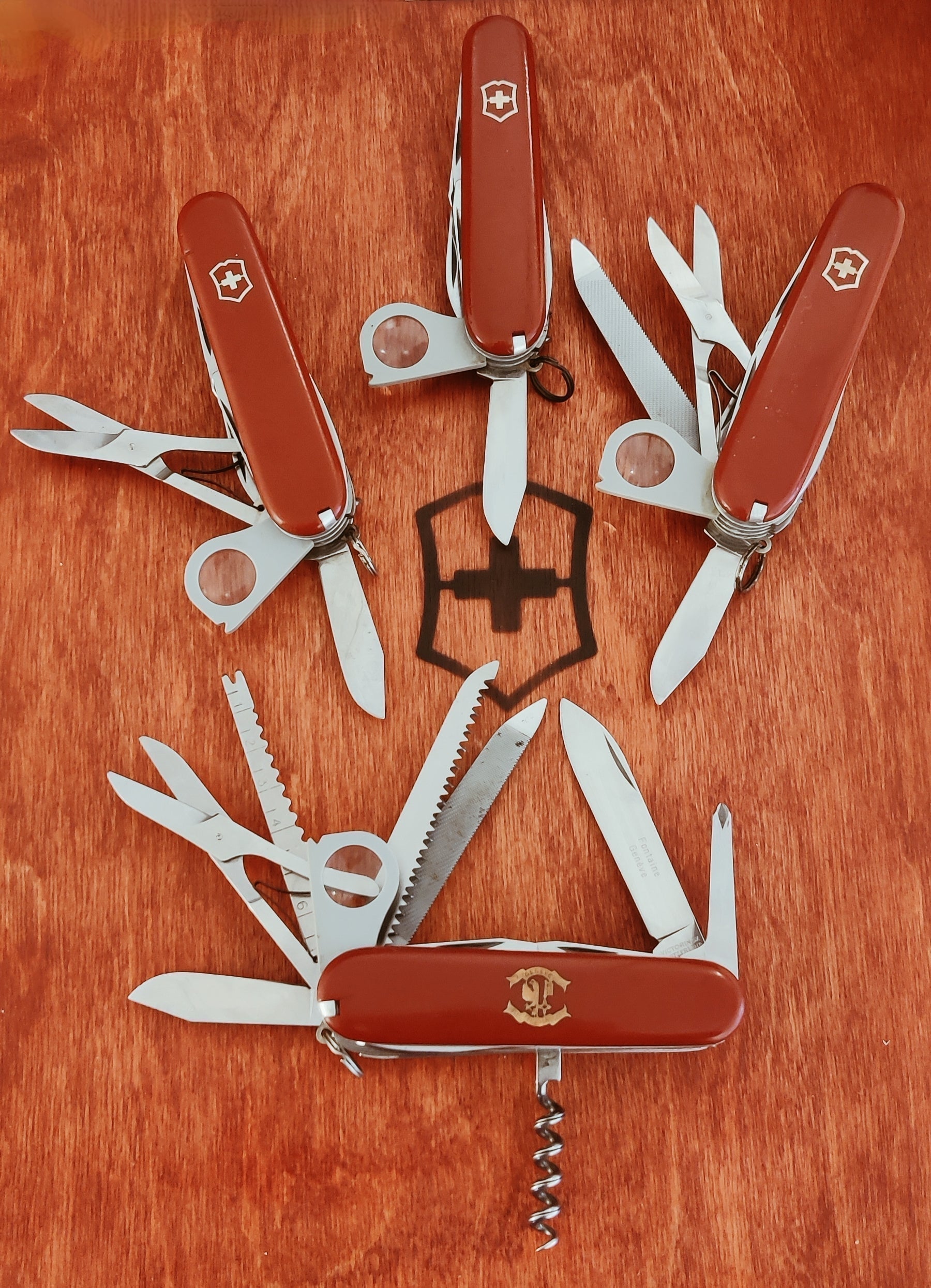 📜Victorinox Transitional Year 1973 – a pivotal moment in Swiss Army Knife history