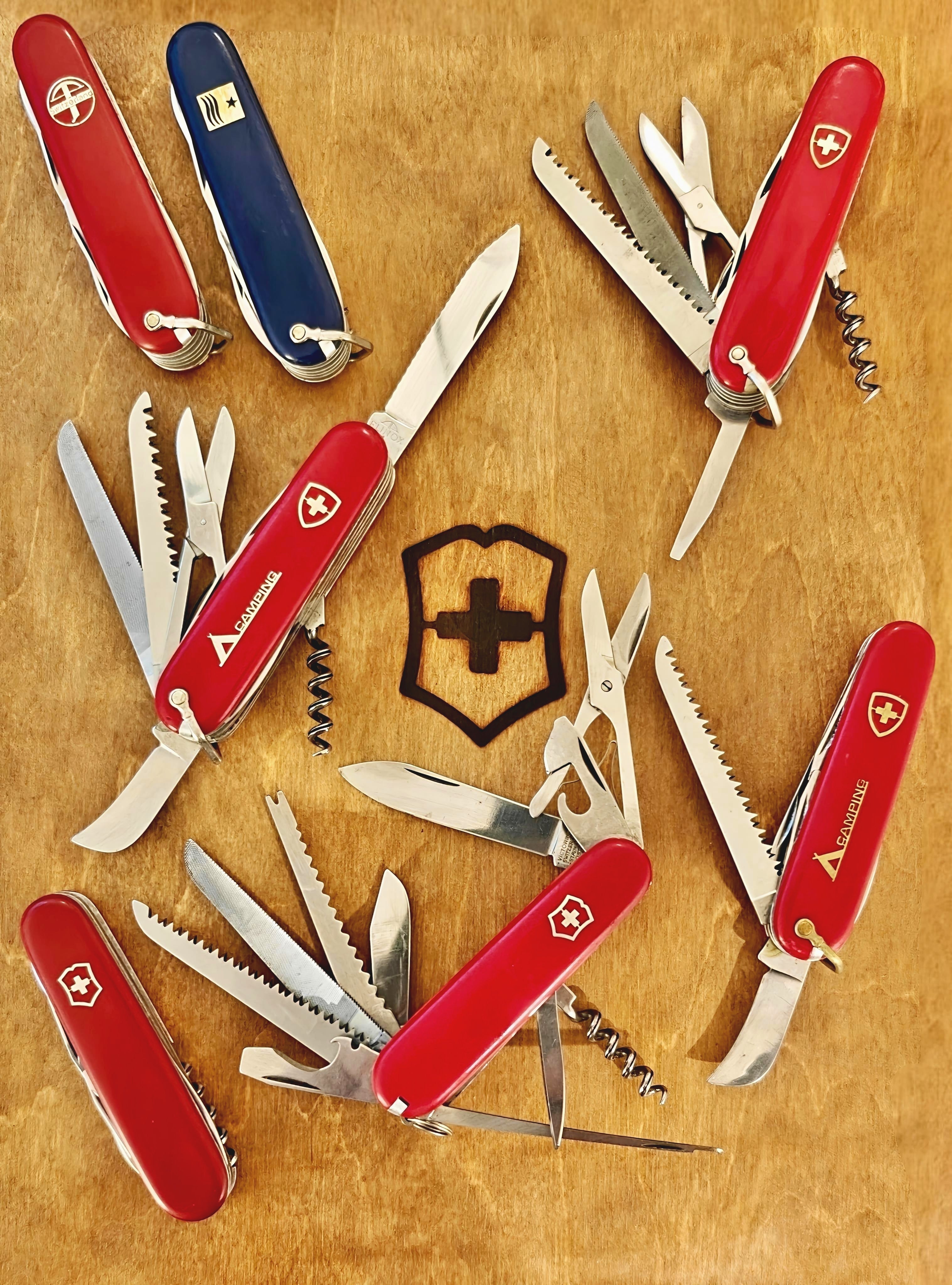 📜Victorinox 1961–1973 — Structural and Visual Transformation of the Swiss Army Knife