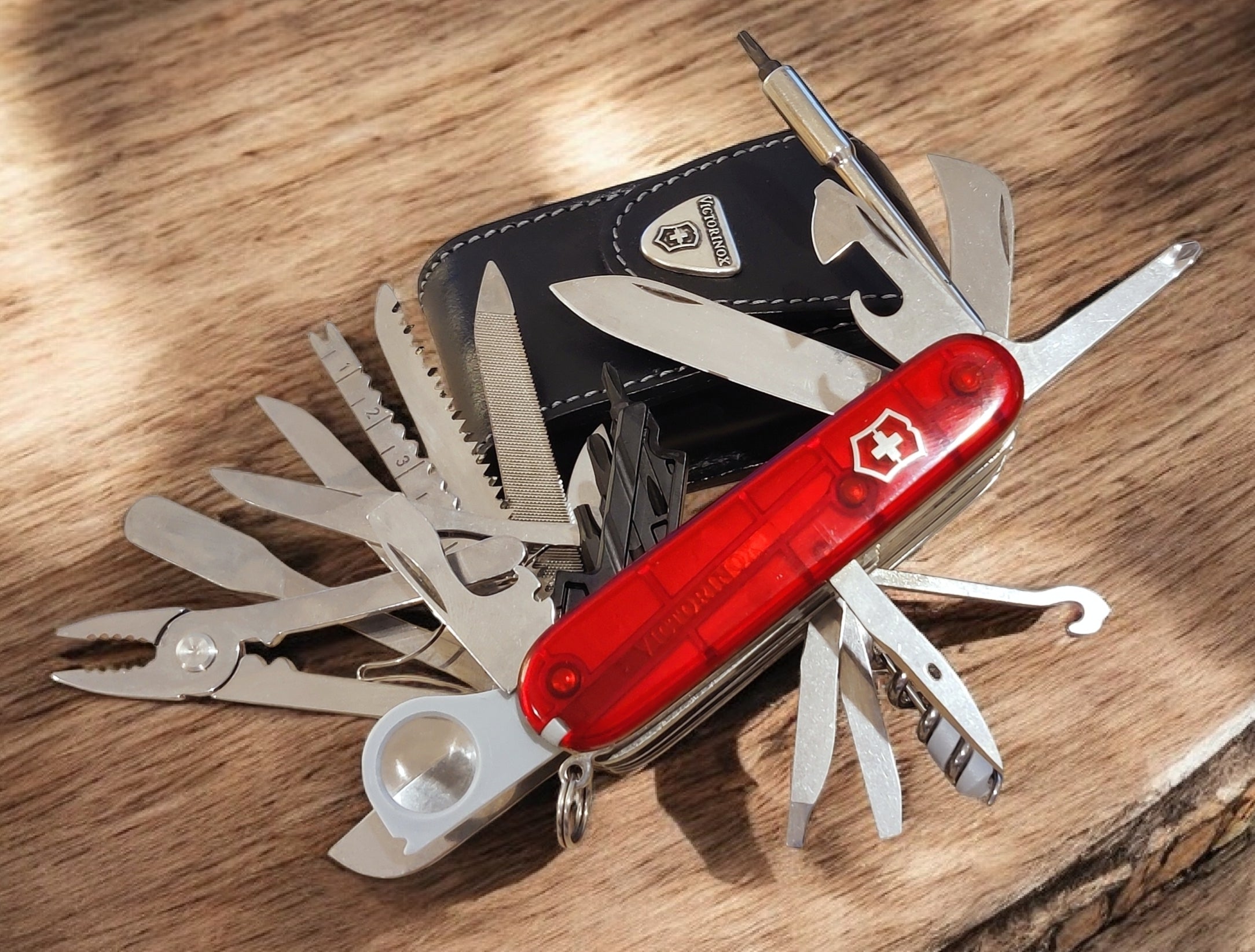 Victorinox SwissChamp XLT – The Largest Truly Usable Swiss Army