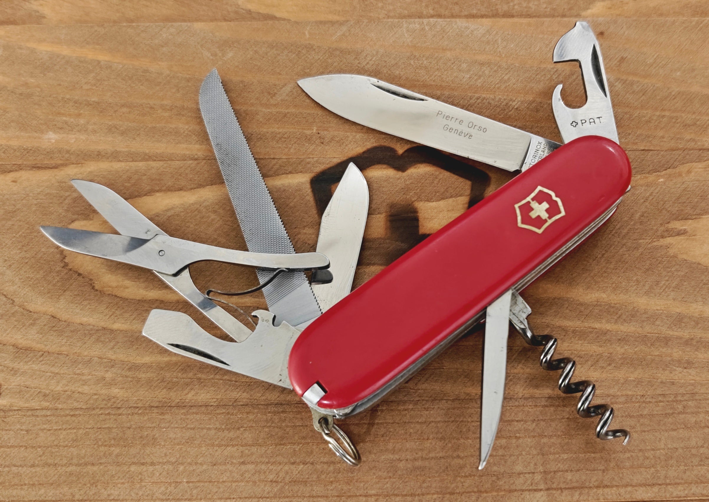 📝 Victorinox Mountaineer 235m