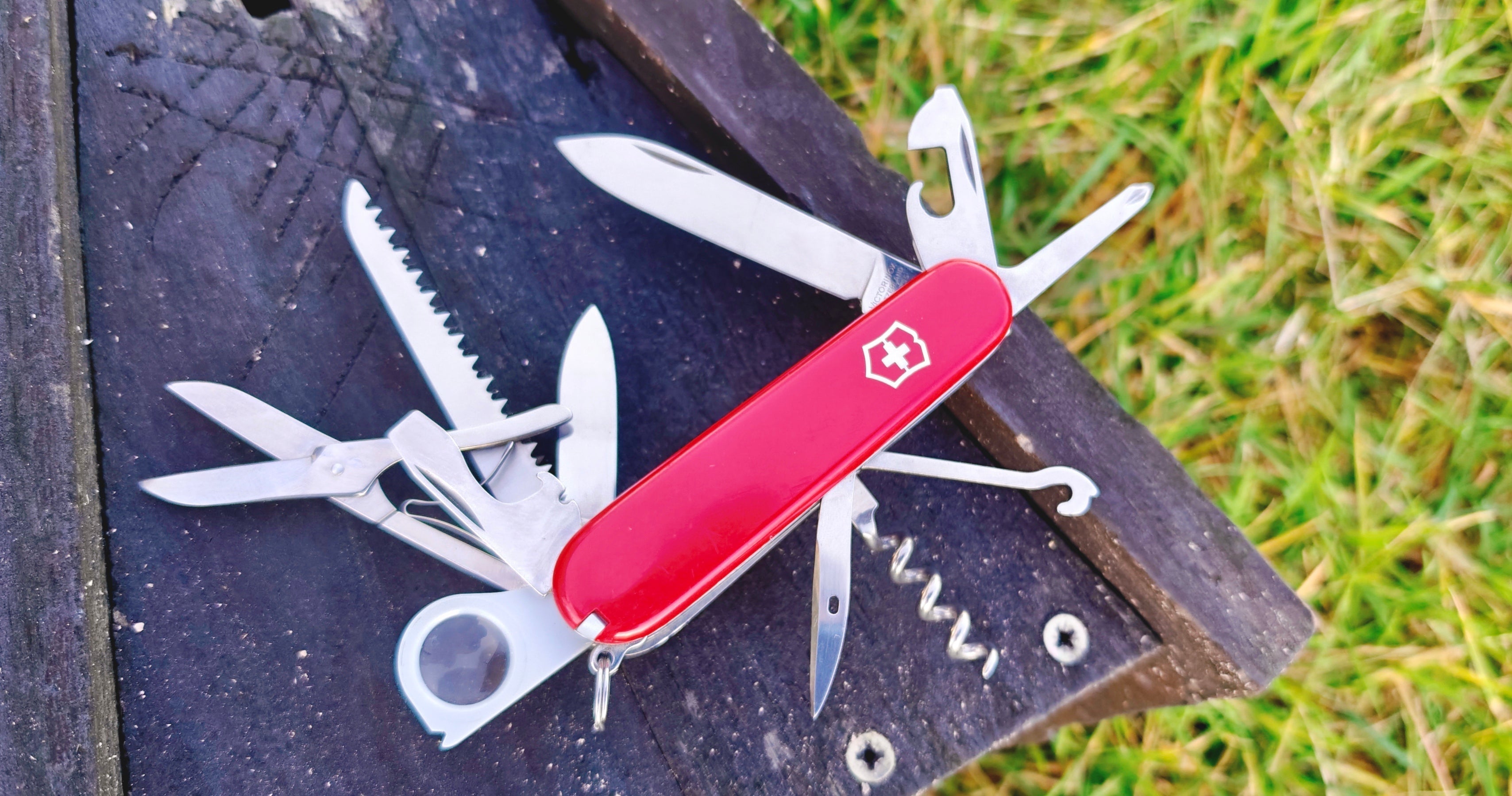 📝 Victorinox Woodsman