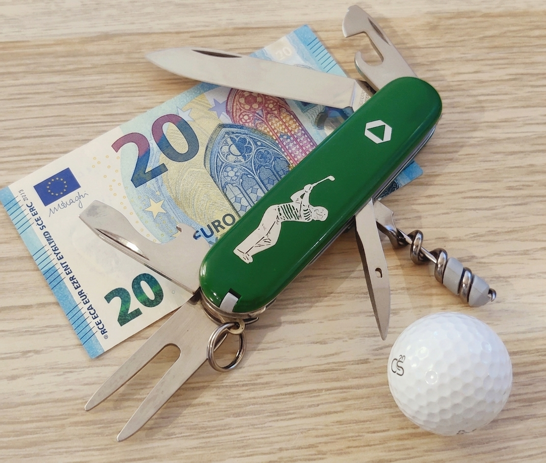📝 Victorinox Spartan Golfer
