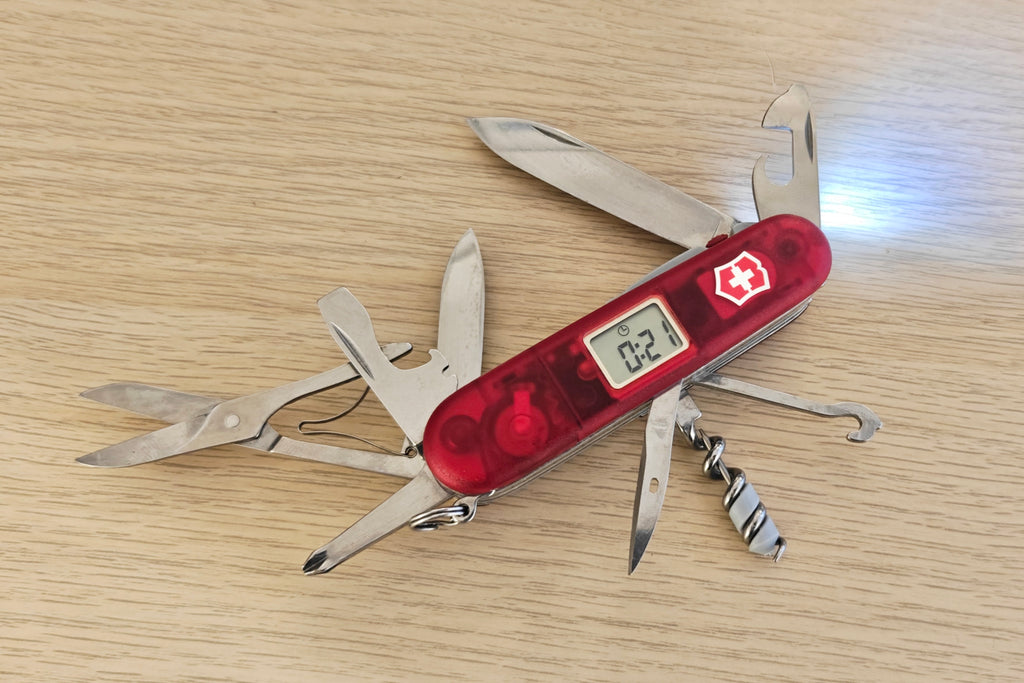 Victorinox Swiss Army Knife Voyager Lite NIB
