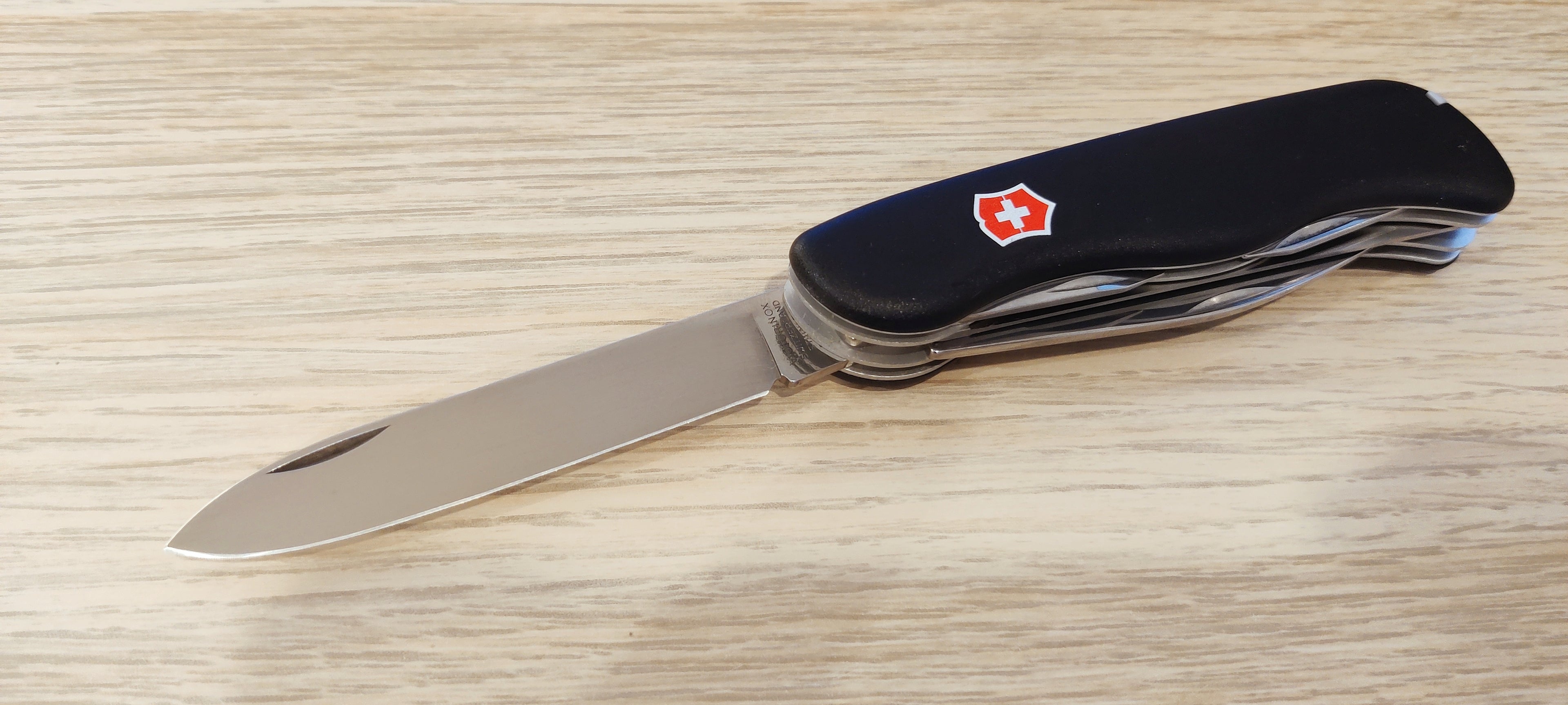 Victorinox Swiss Army Fireman Slide lock