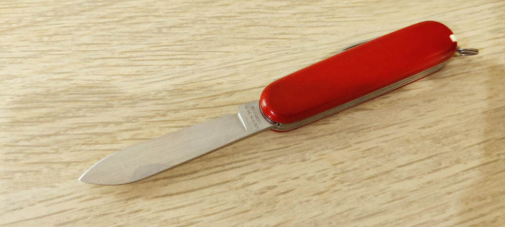 Victorinox Swiss Army Recruit 84mm