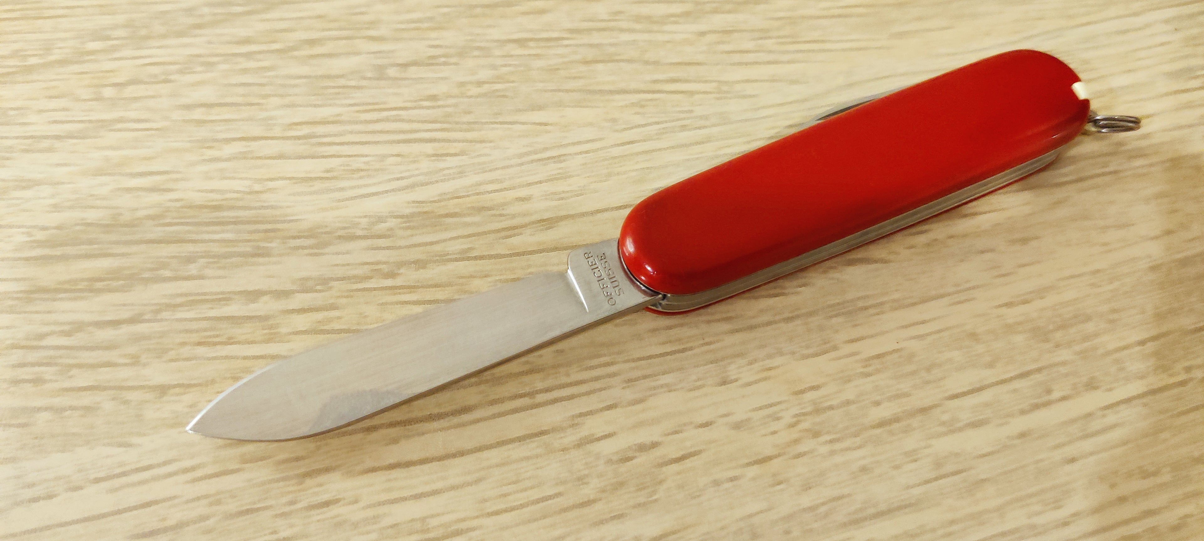Victorinox Swiss Army Recruit 84 mm