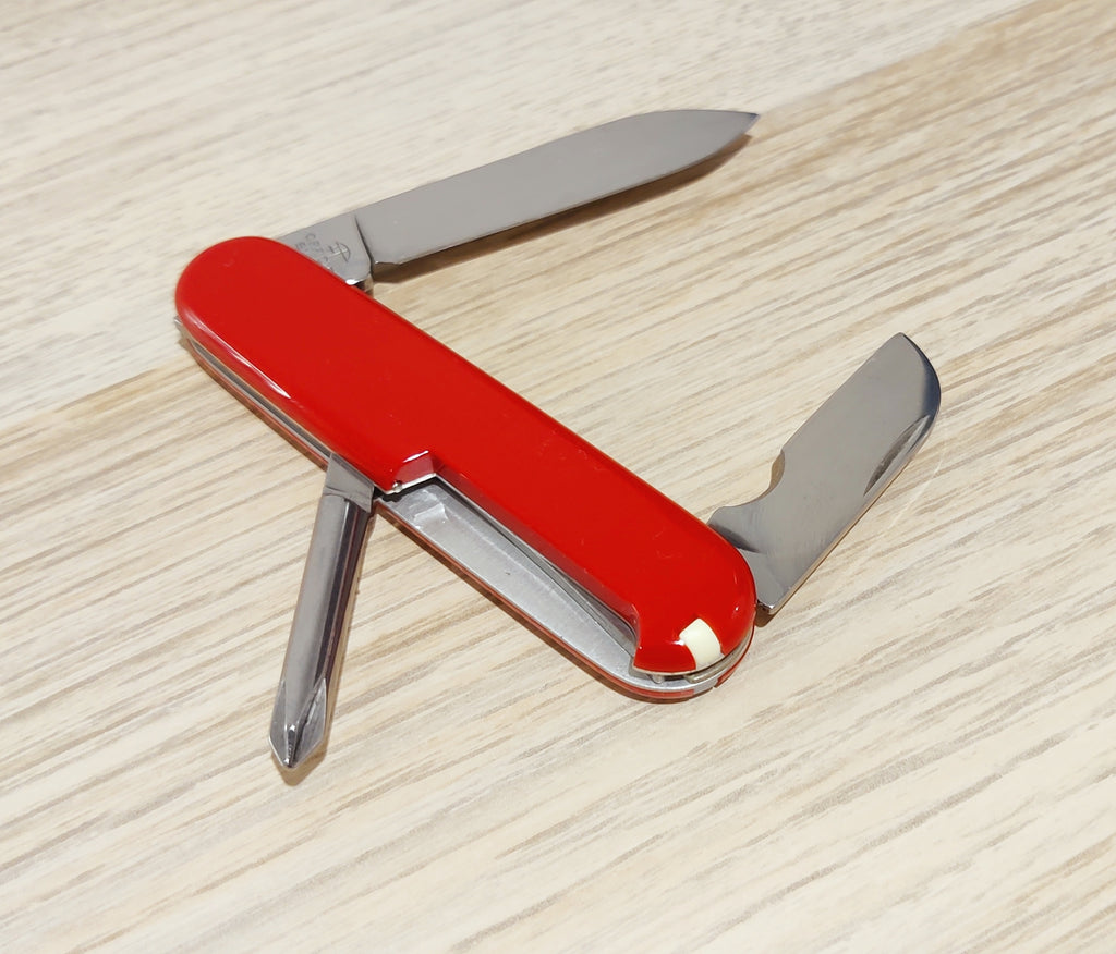 Victorinox Swiss Army Knife Electrician RadioShack 84mm