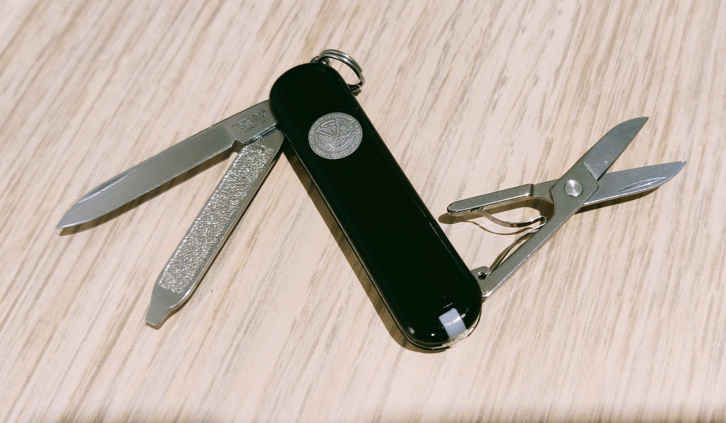 Victorinox Swiss Army Knife Classic SD dep of the army