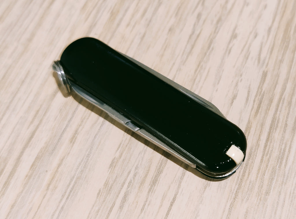 Victorinox Swiss Army Knife Classic SD dep of the army