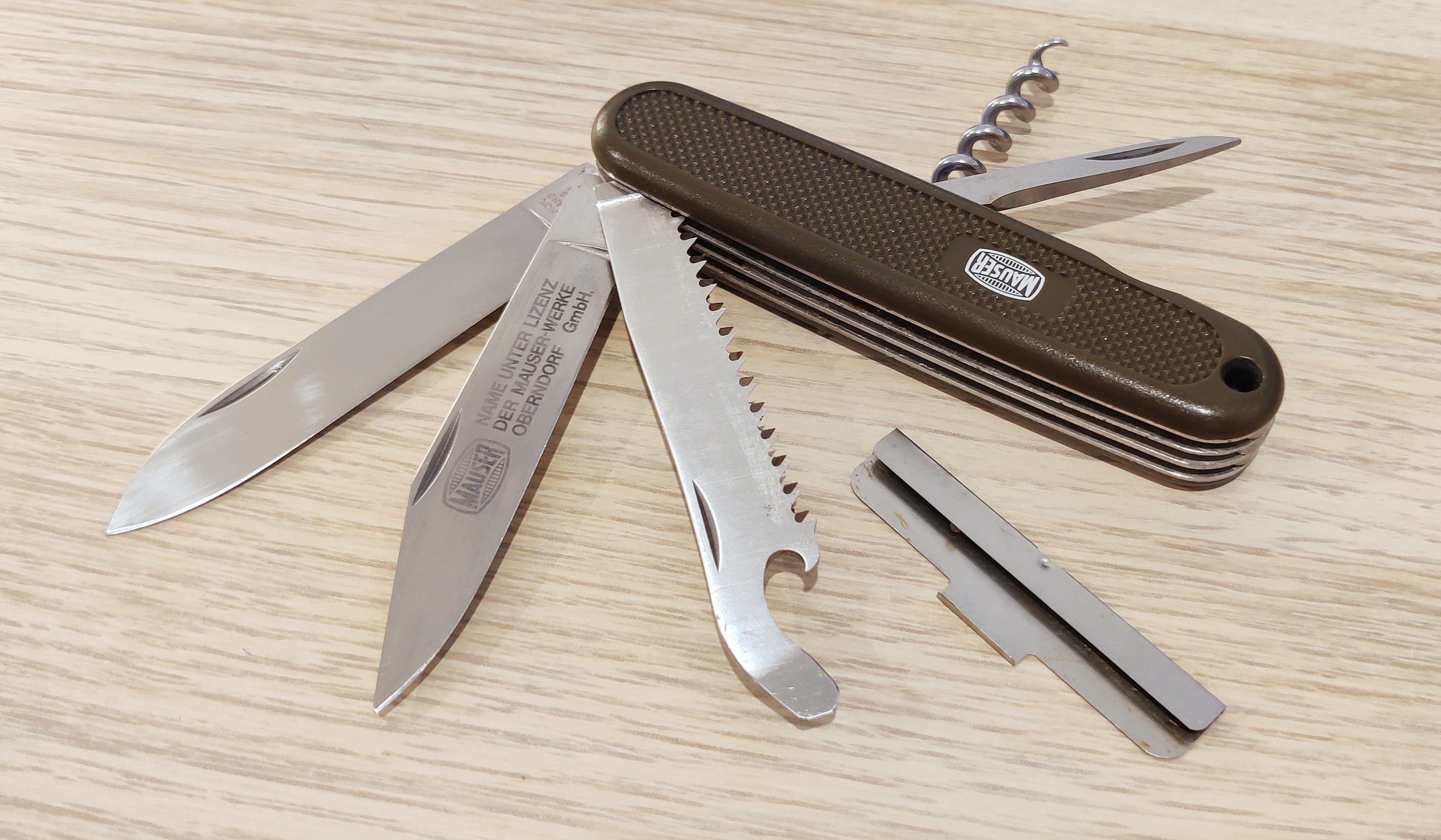 Navaja Victorinox Mauser GAK