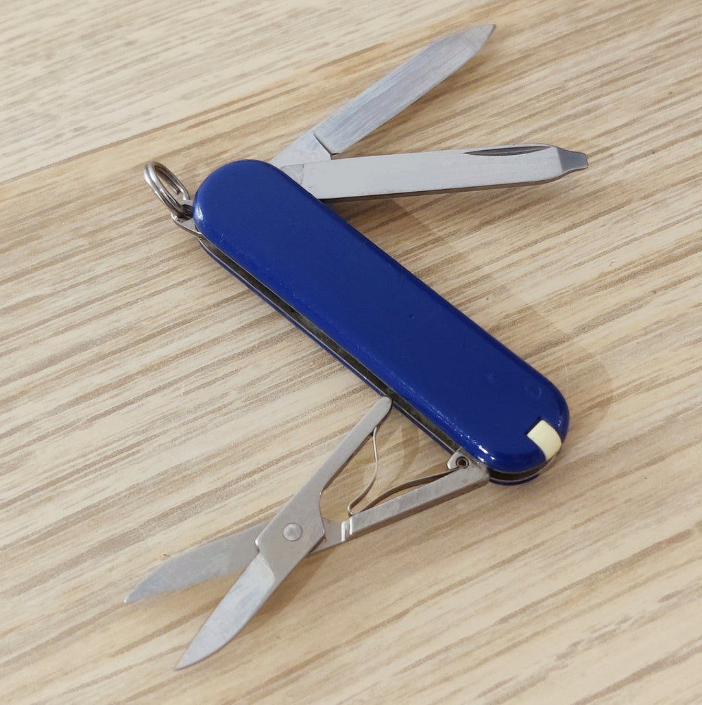 Victorinox Swiss Army Knife Classic SD dep of the Air Force
