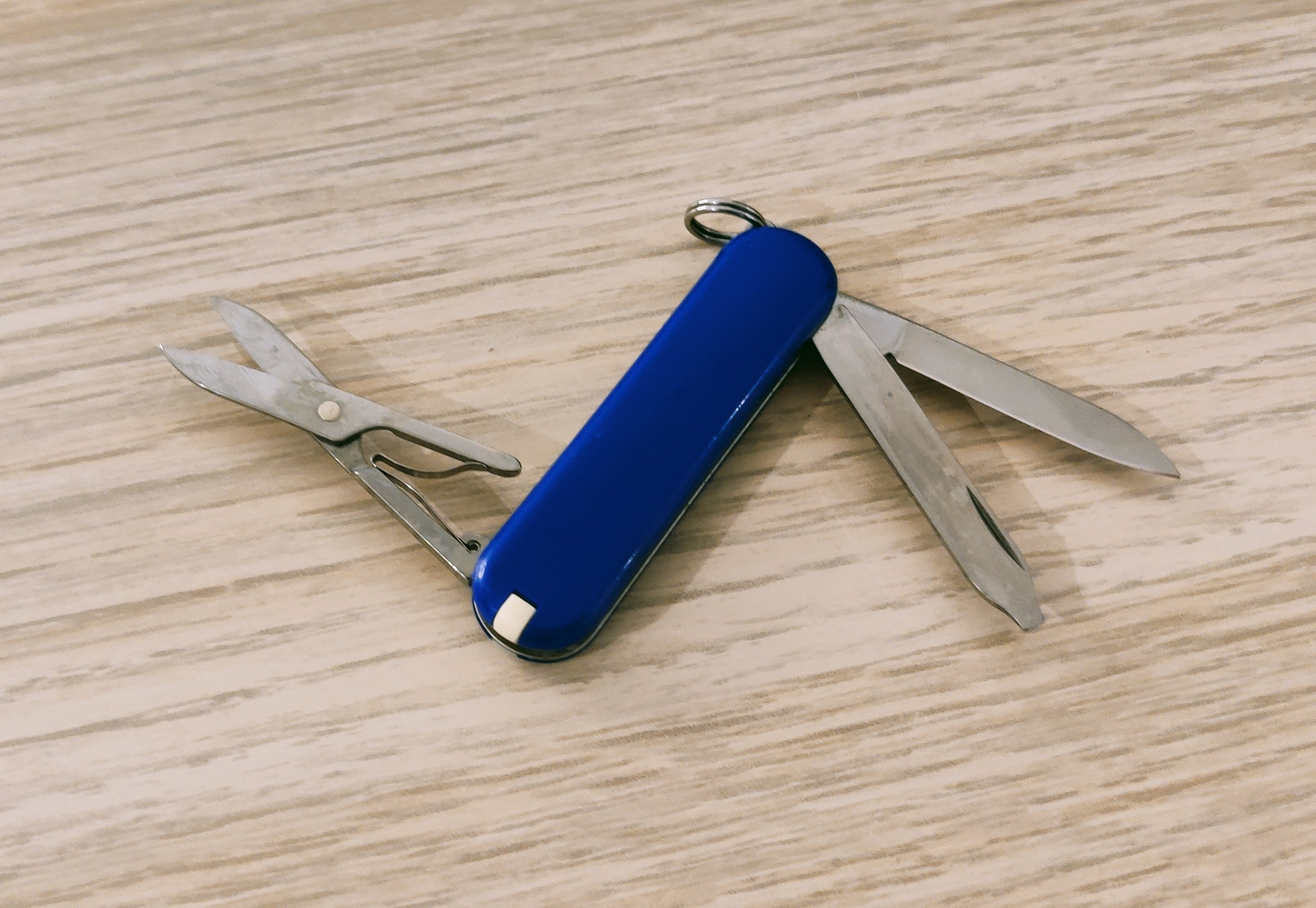 Victorinox Swiss Army Classic SD Azul