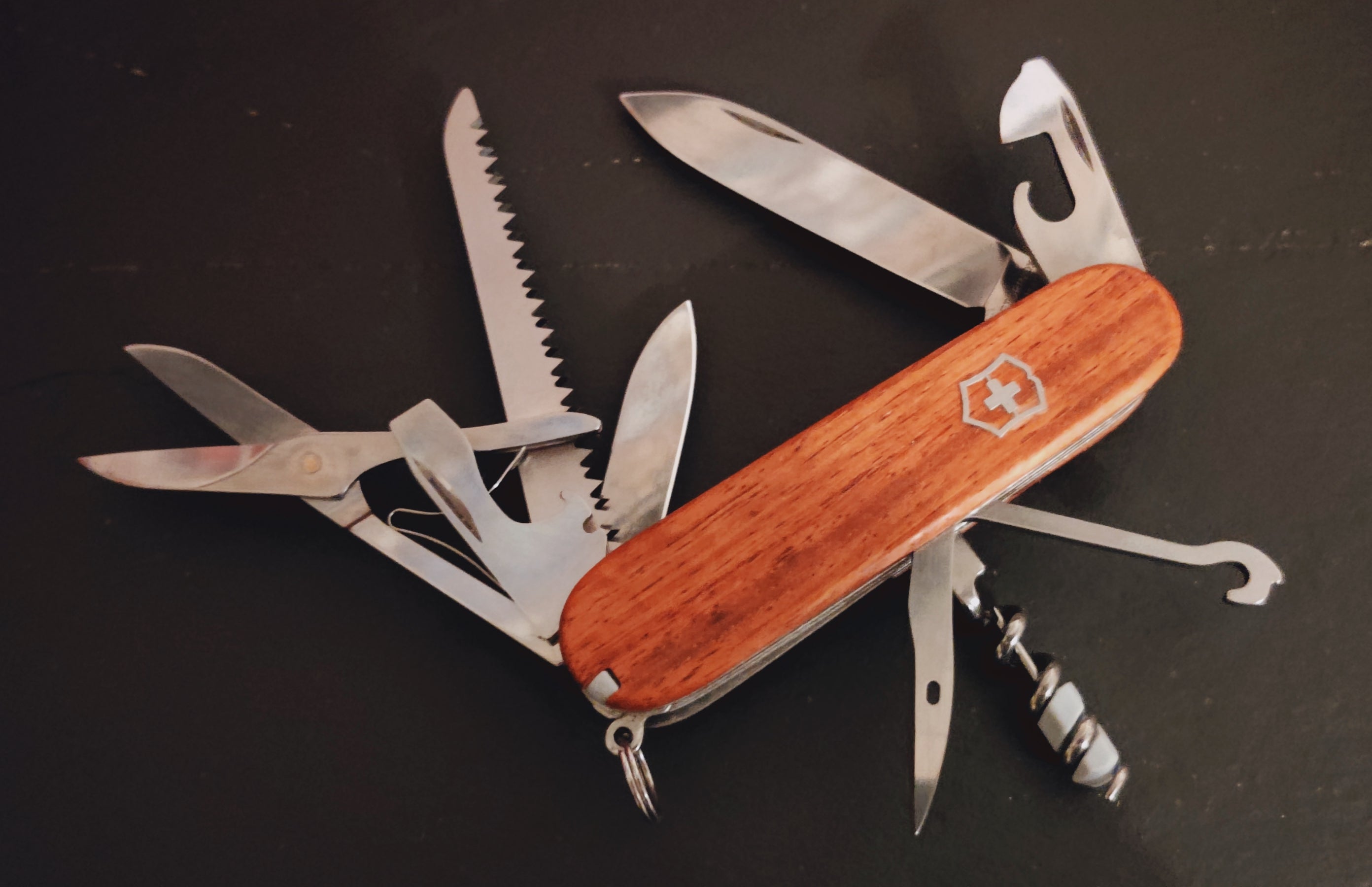 Victorinox Swiss Army Knife Huntsman Rose Wood – SAKnife