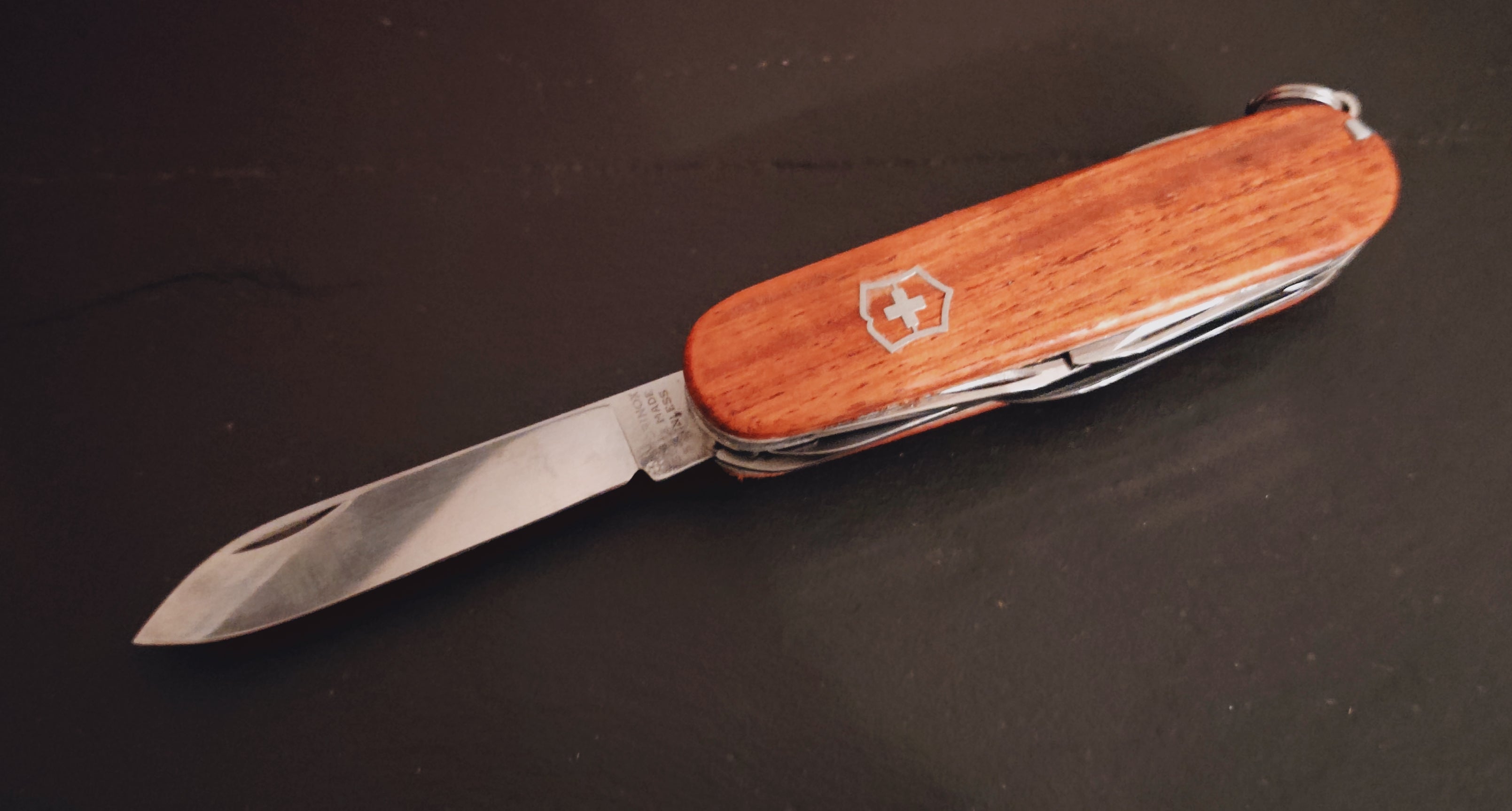 Victorinox Swiss Army Huntsman Rose Wood