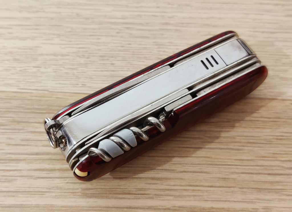 Victorinox Swiss Army Campflame