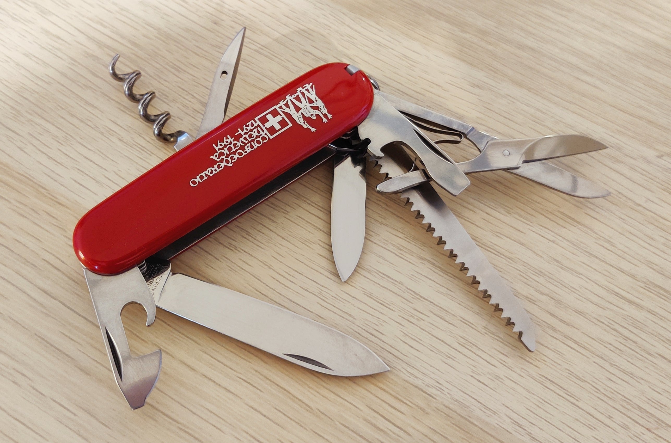 Victorinox Swiss Army Huntsman Confoederatio Helvetica 1991 metal inlay