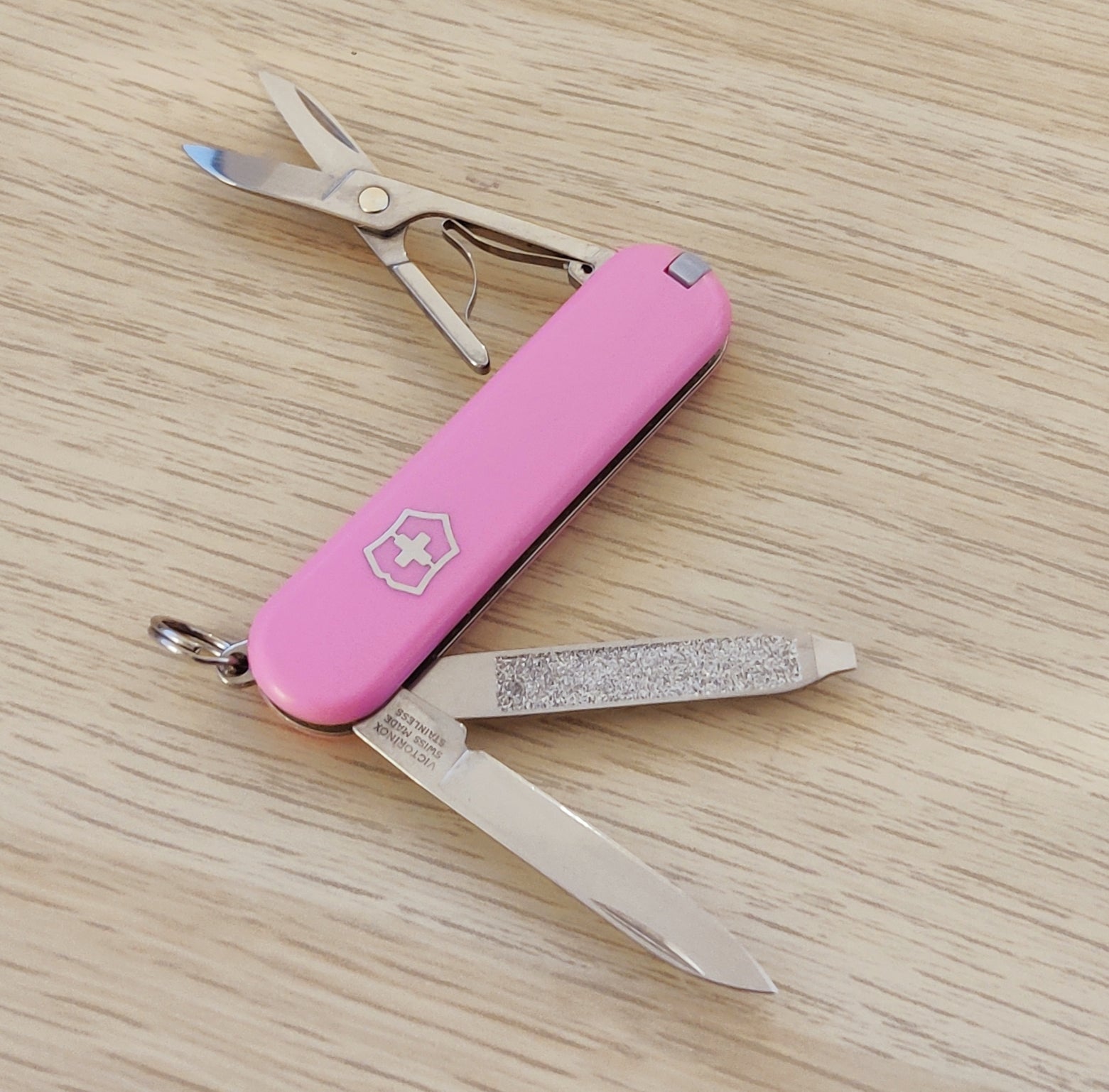 Victorinox Swiss Army Classic SD Rosa