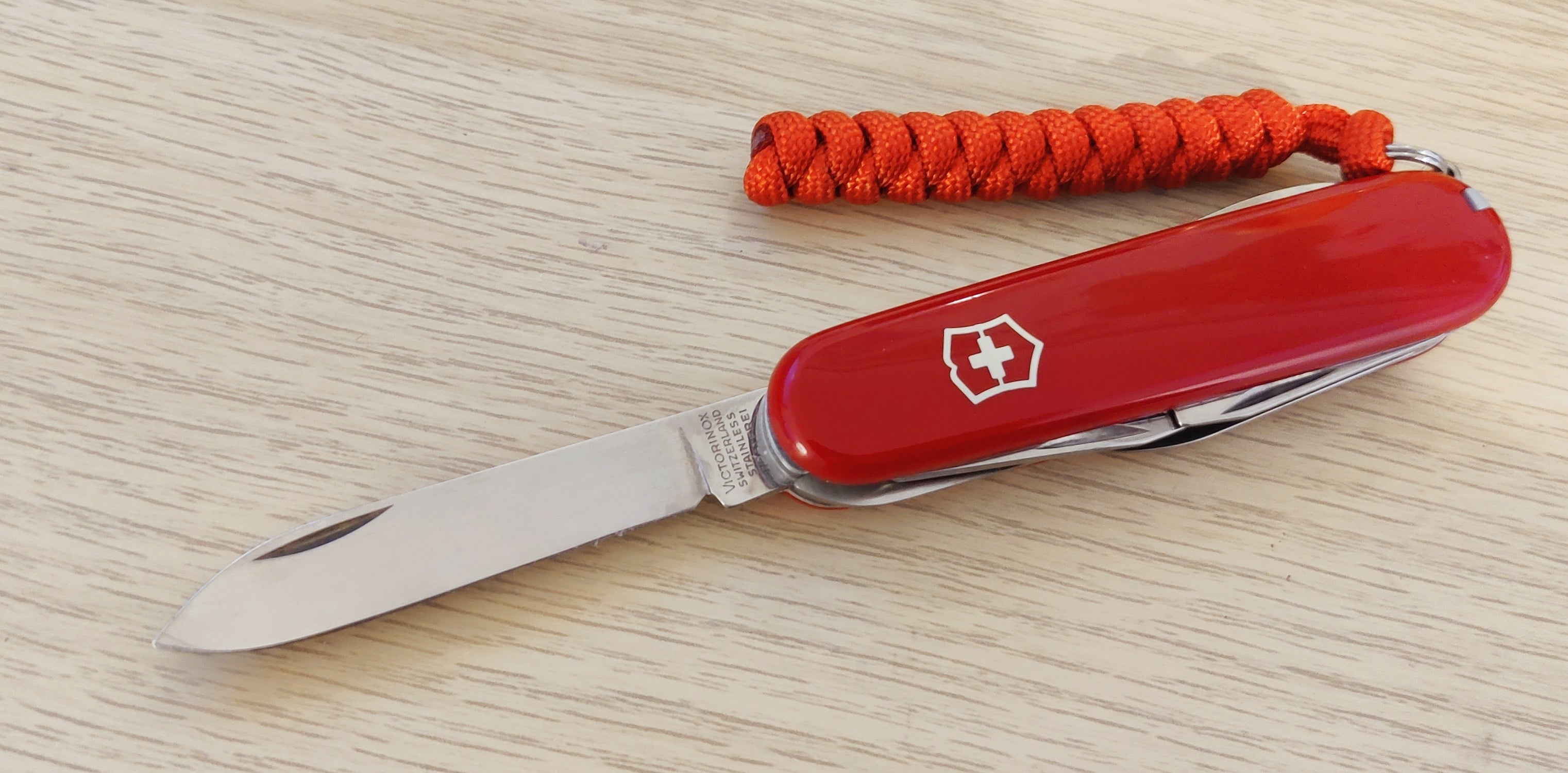 Victorinox Swiss Army Hiker