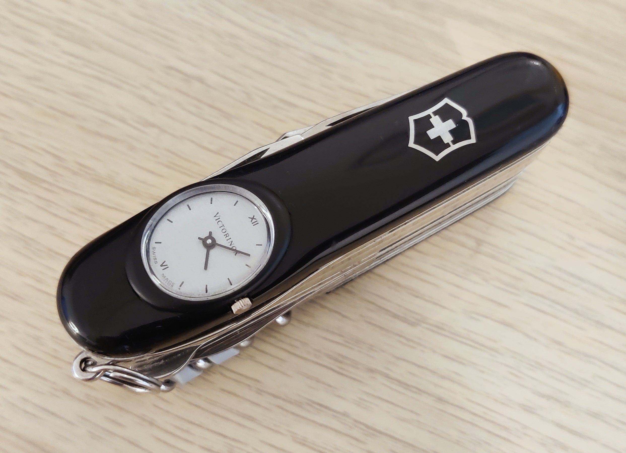 Victorinox Swiss Army Supertimer - Reloj con números romanos en negro