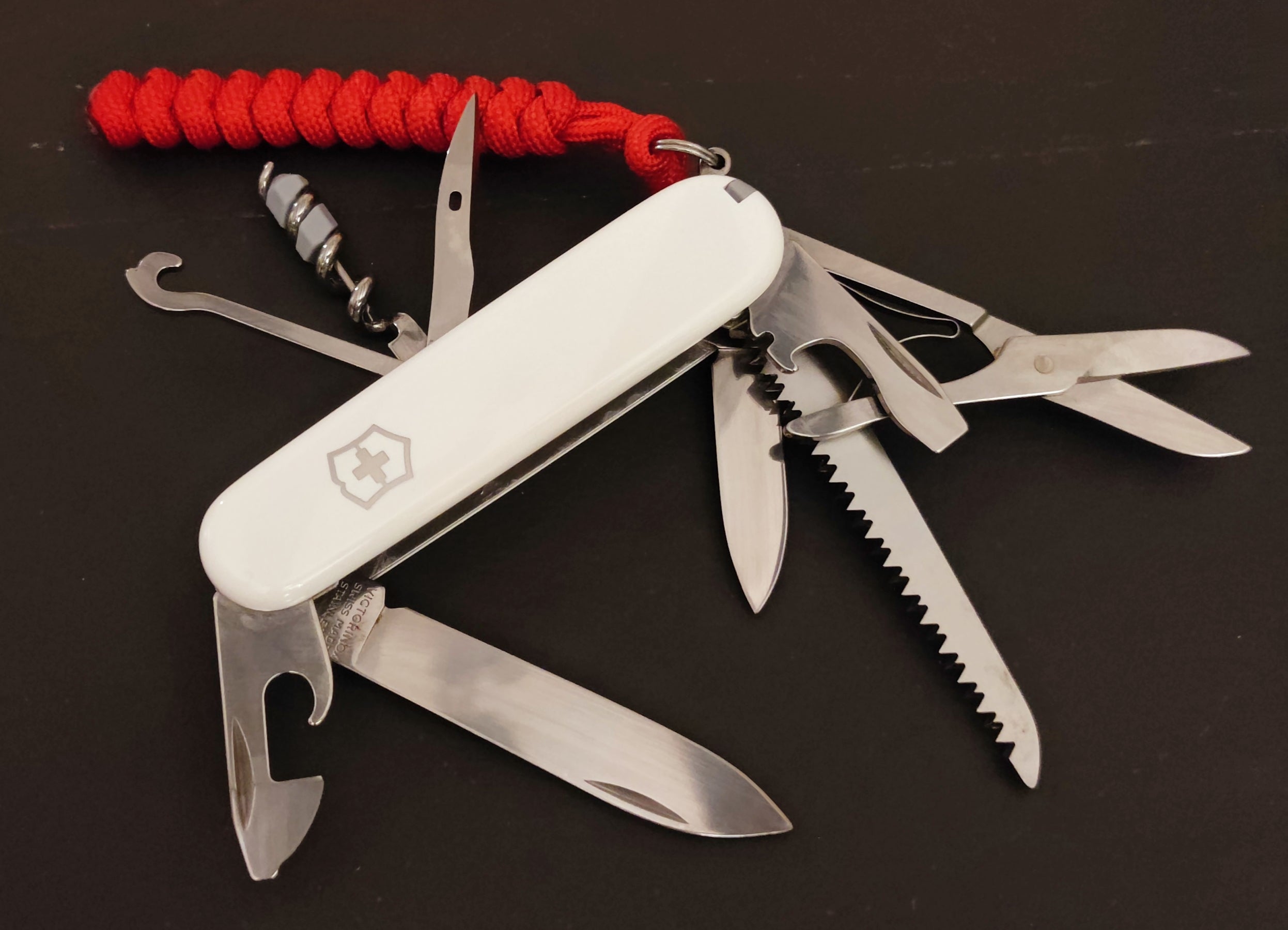 Victorinox Swiss Army Huntsman Blanc