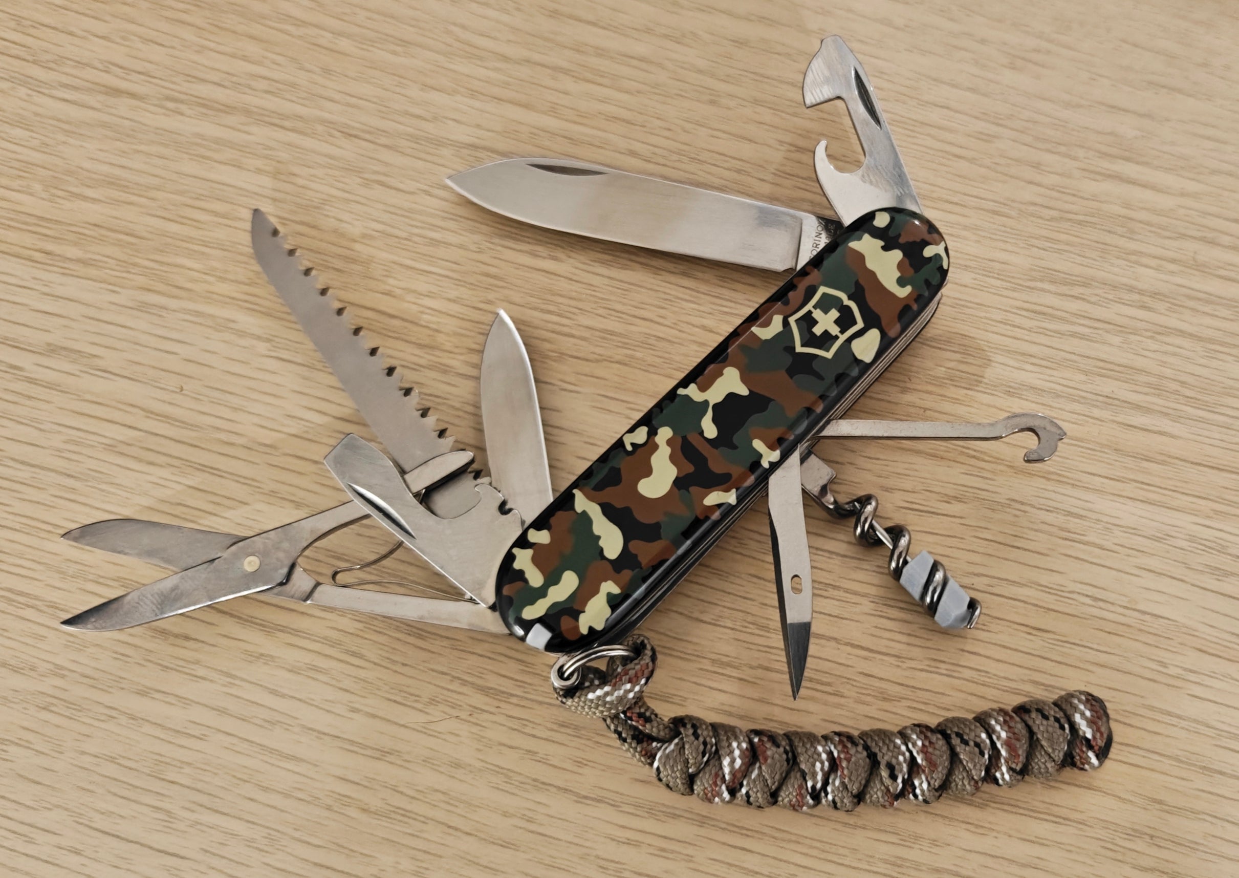 Victorinox Swiss Army Knife Huntsman Camo