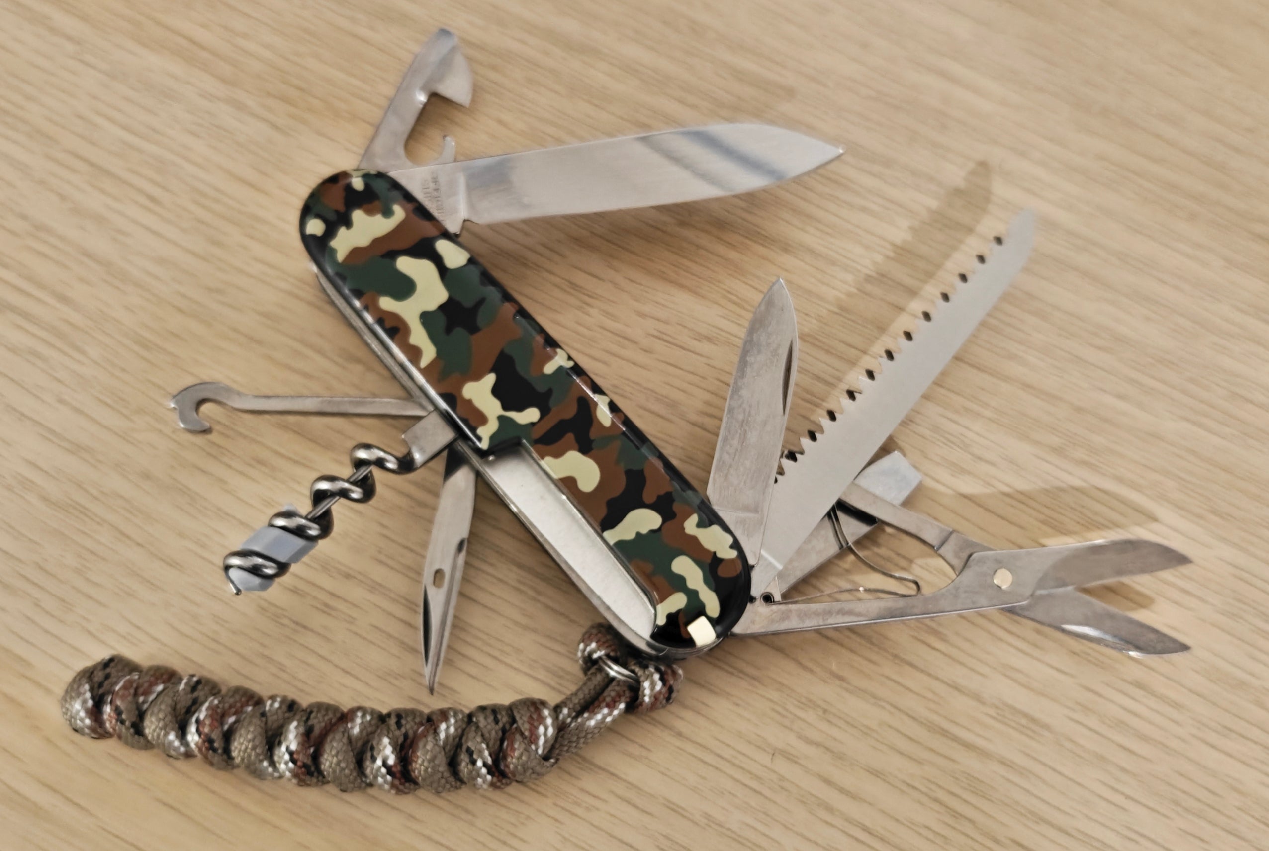 Victorinox Swiss Army Knife Huntsman Camo
