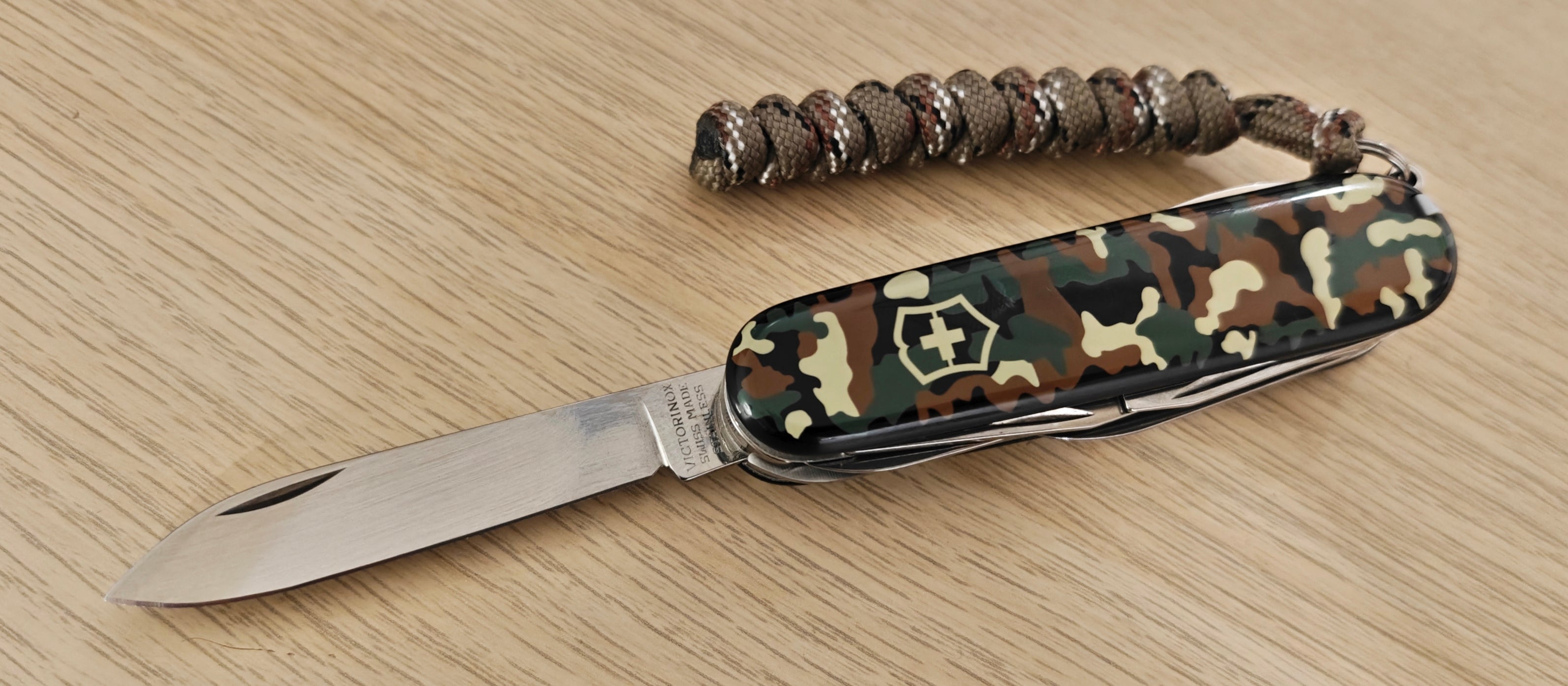 Victorinox Swiss Army Knife Huntsman Camo