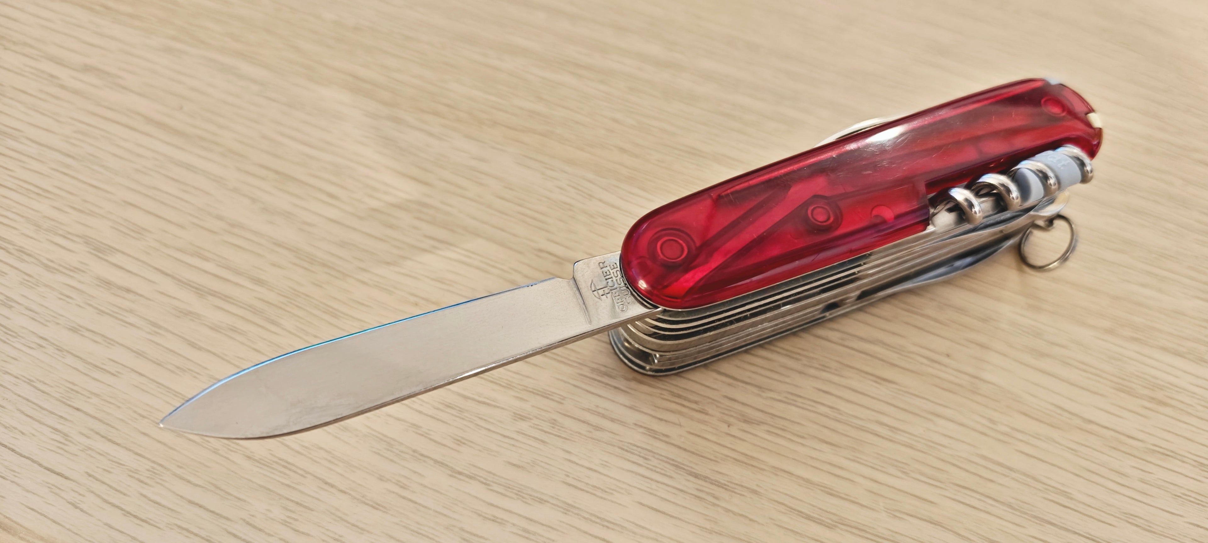 Victorinox Swiss Army Cybertool 41 Ruby Old Cross + Pouch