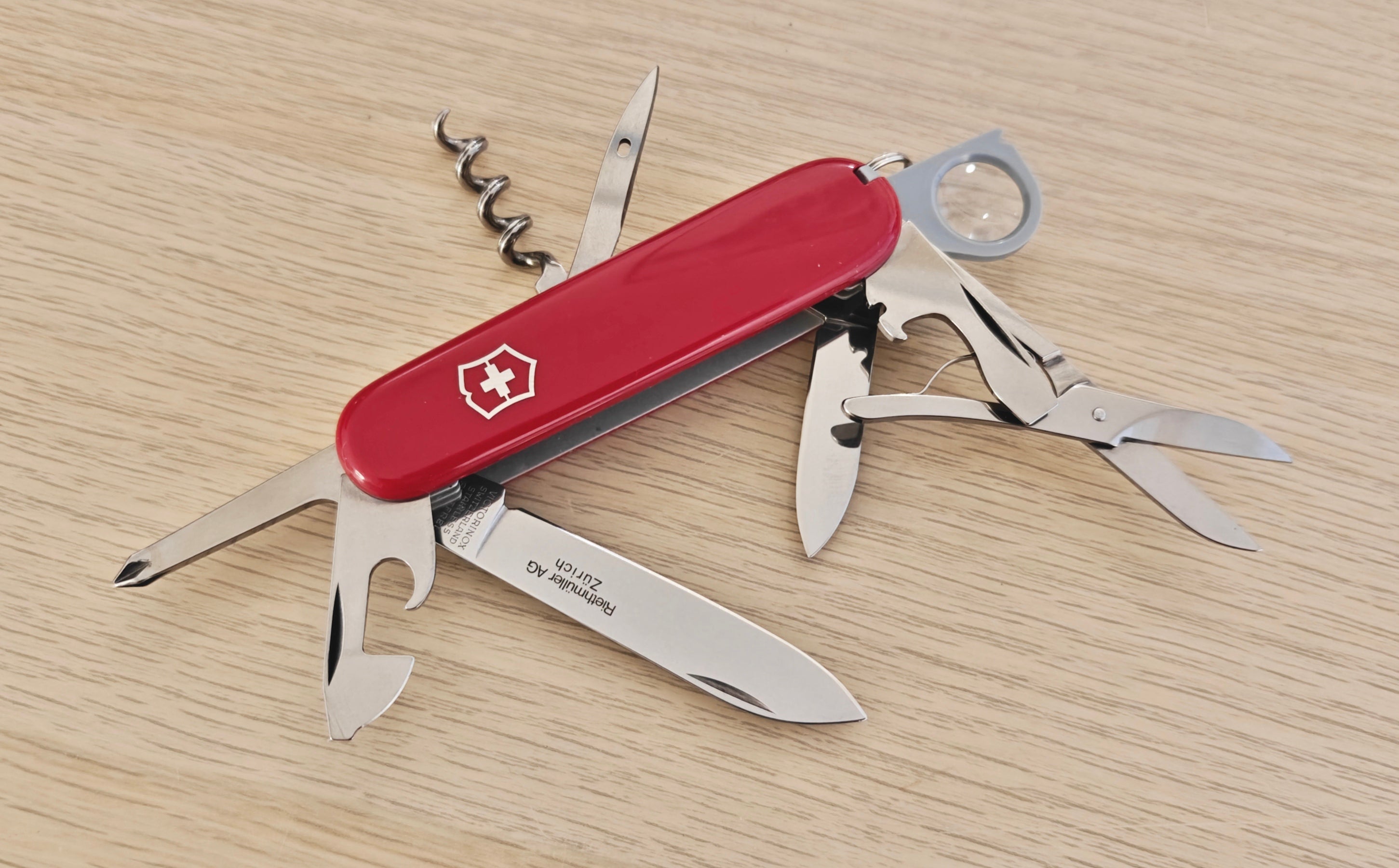 Victorinox Swiss Army Knife Explorer left handed Zurich 1985 NIB