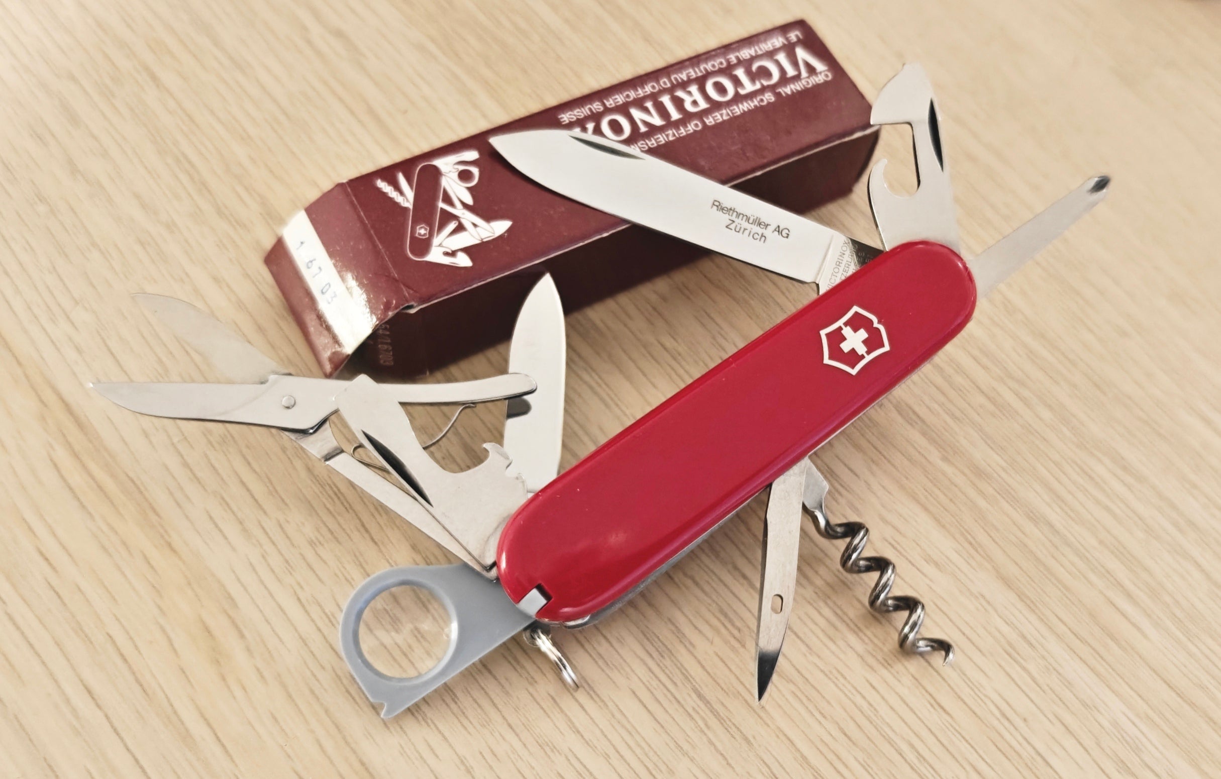 Victorinox Swiss Army Knife Explorer left handed Zurich 1985 NIB