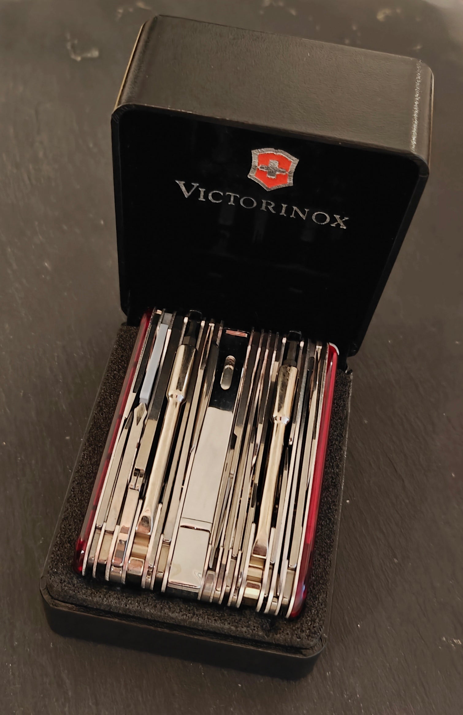 Victorinox Couteau Suisse Swisschamp XXLT NIB