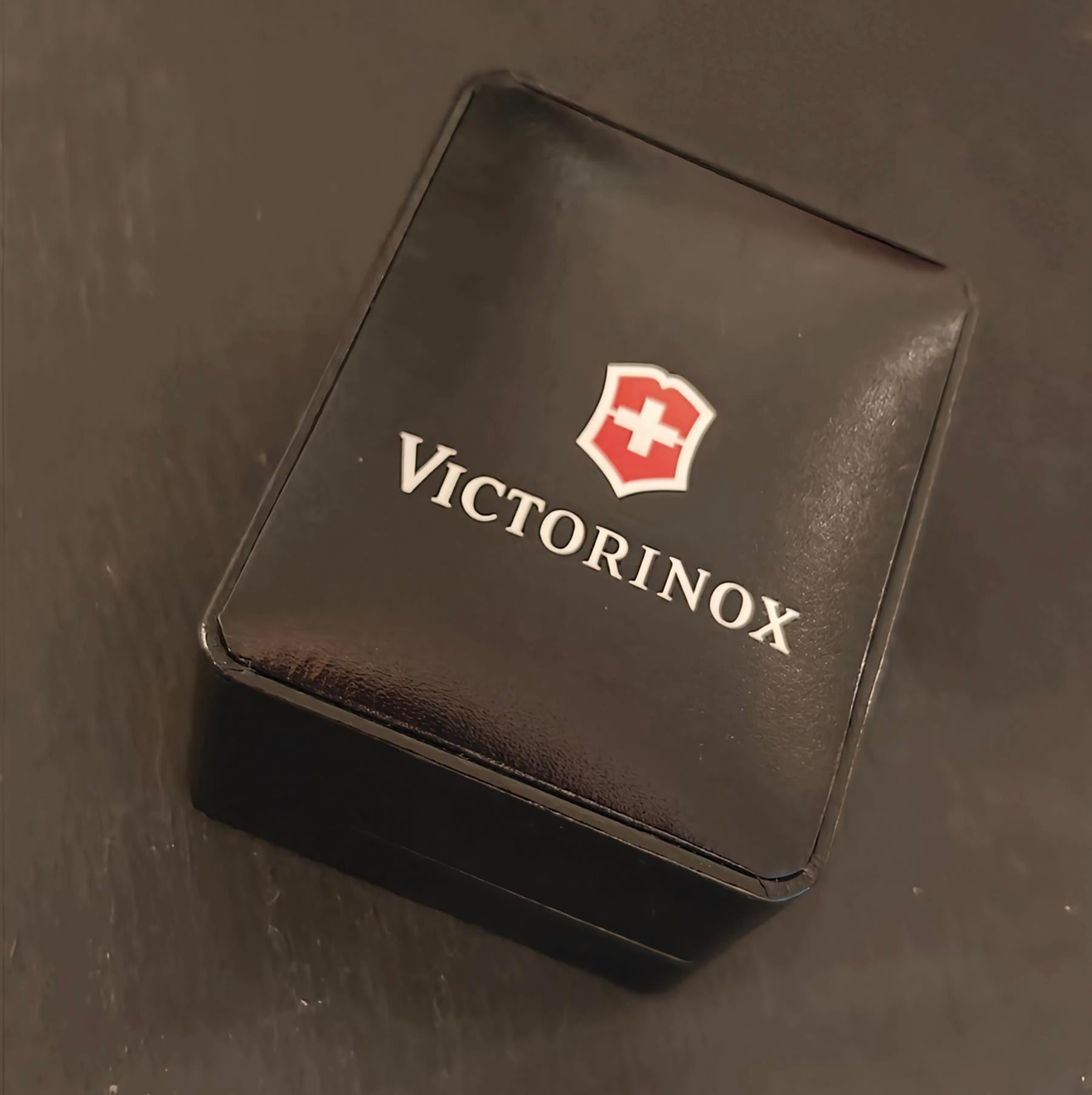 Victorinox Couteau Suisse Swisschamp XXLT NIB