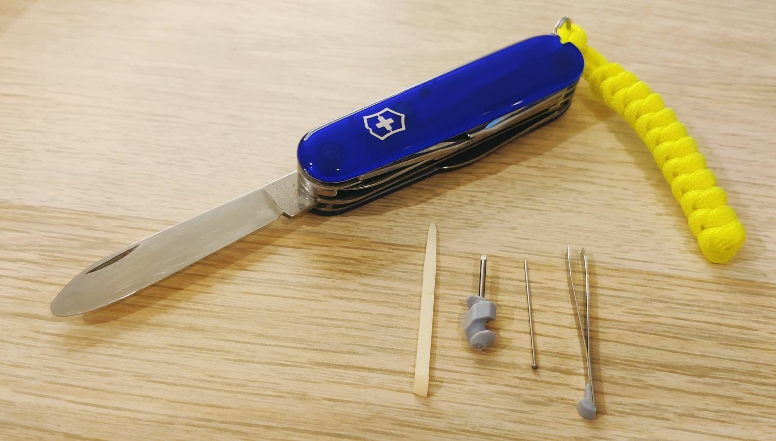 Victorinox Swiss Army Huntsman Júnior
