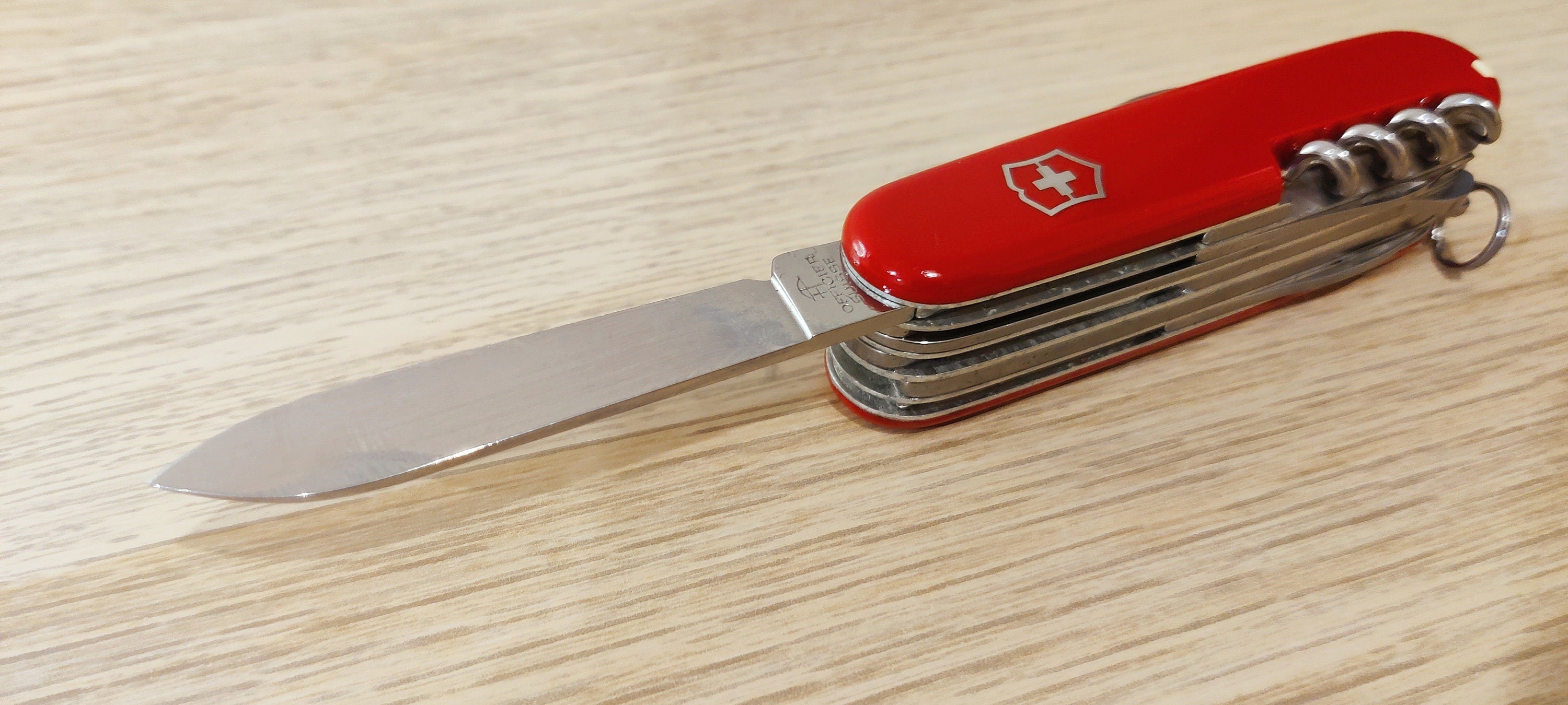 Victorinox Swiss Army Knife Outdoorsman Marlboro Unlimited 1991-92