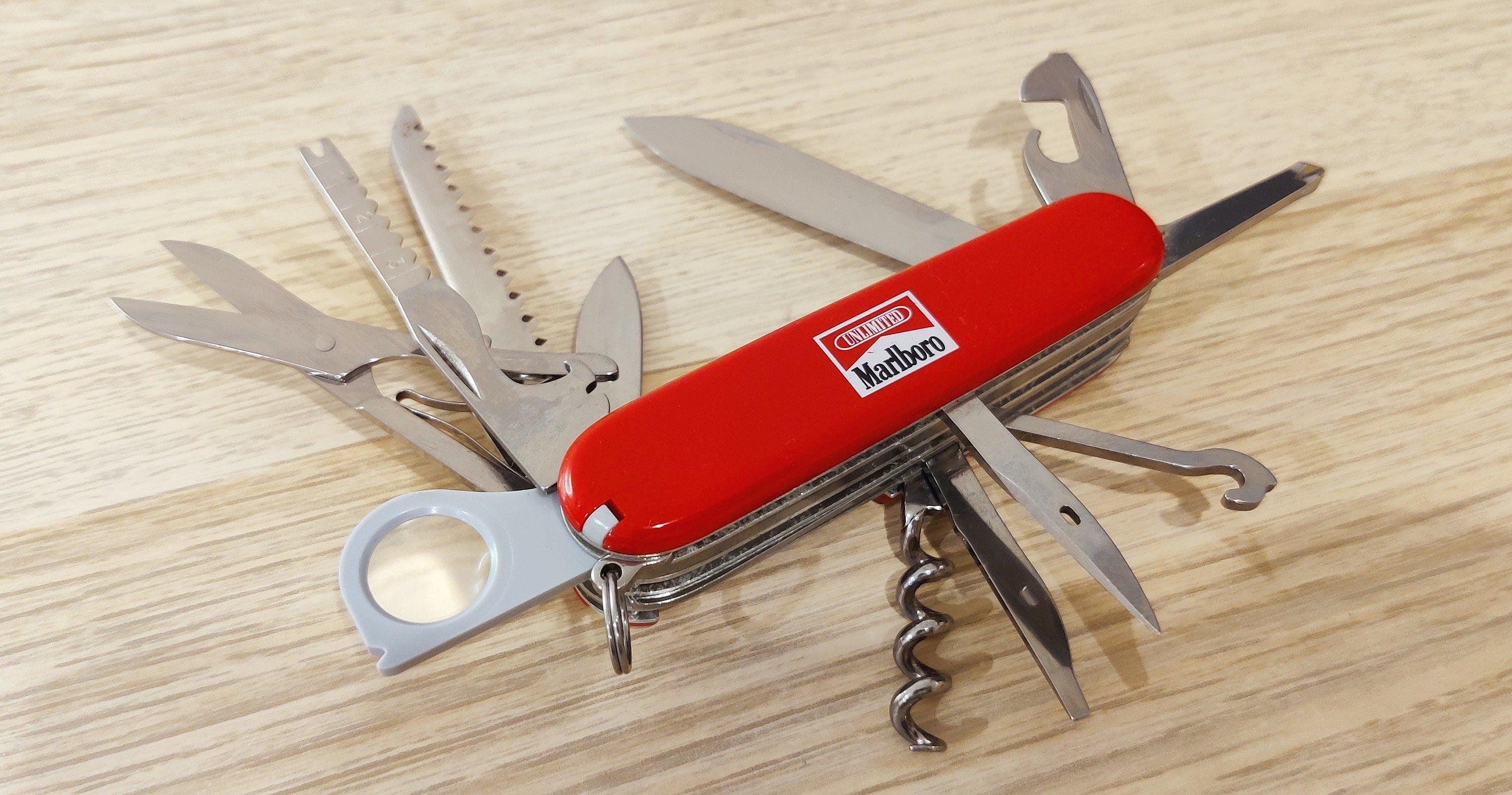 VICTORINOX - ④ ビクトリノックスVICTORINOX Marlboro 非売品 Victorinox Swiss Army Knife Outdoorsman Marlboro Unlimited 1991-92