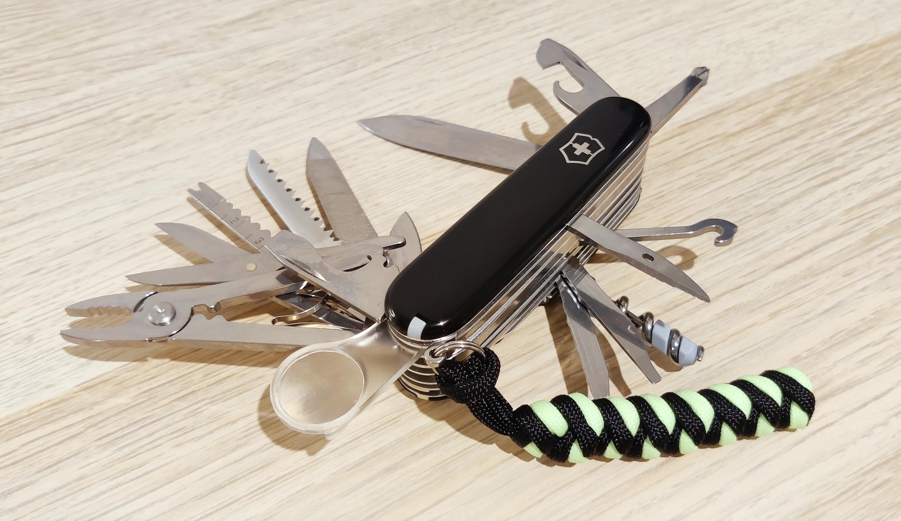 Victorinox Swiss Army Swisschamp Preto