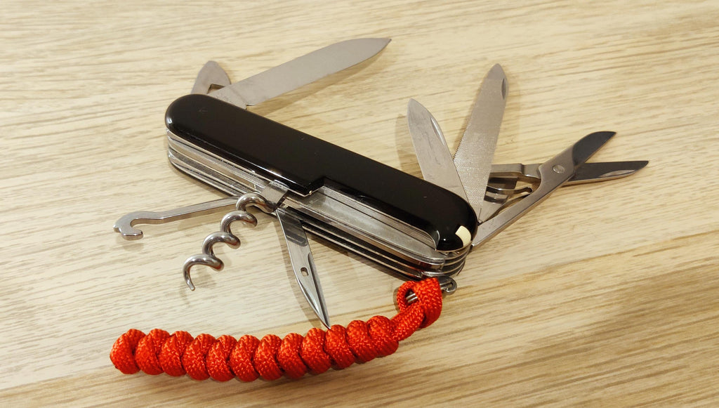 Victorinox Swiss Army Knife Mountaineer Black