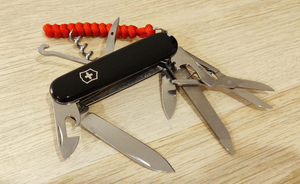 Victorinox Swiss Army Knife Mountaineer Black