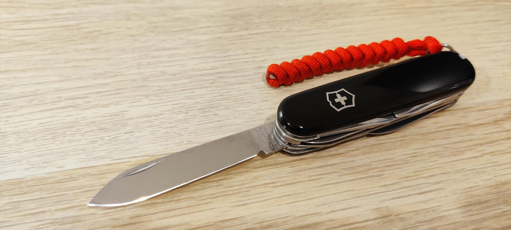 Victorinox Swiss Army Knife Mountaineer Black