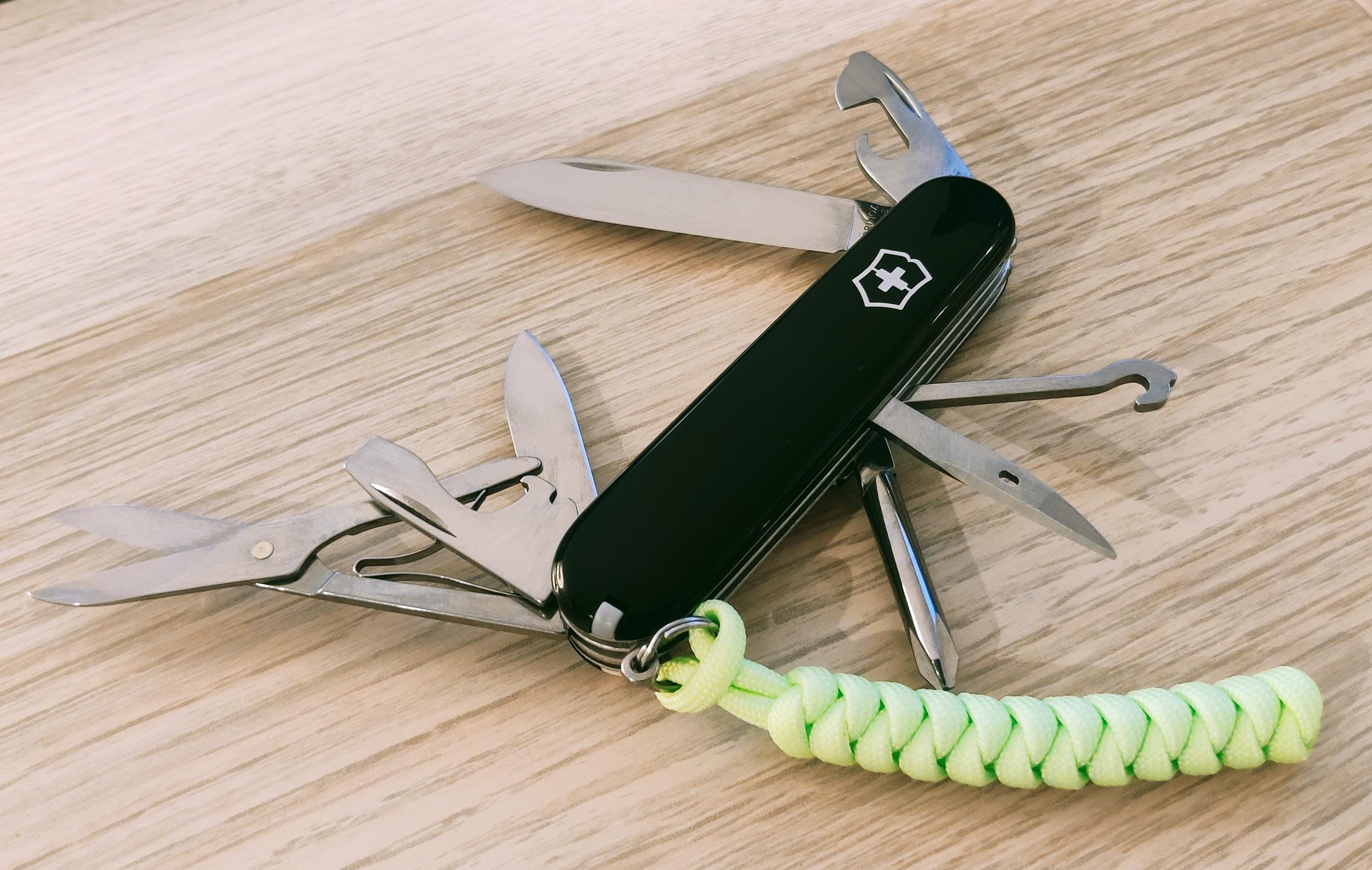 Victorinox Swiss Army Knife Super Tinker Black