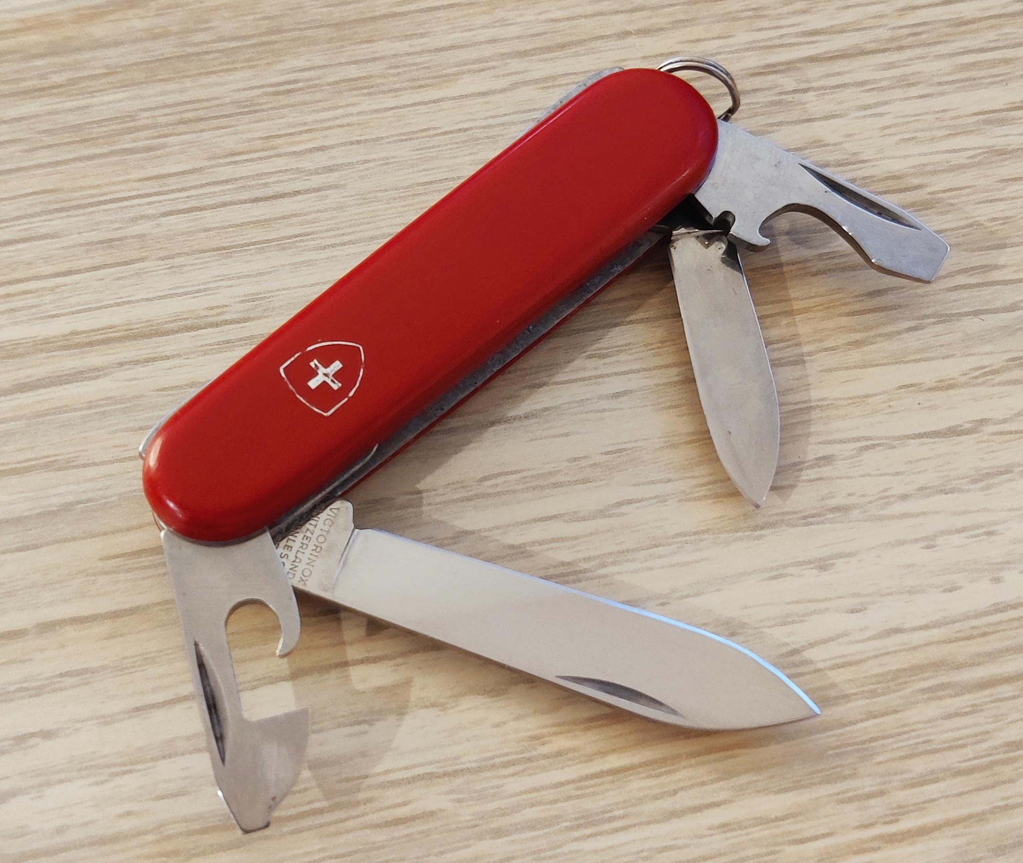 Victorinox Swiss Army Recruit Economy 1976-1985