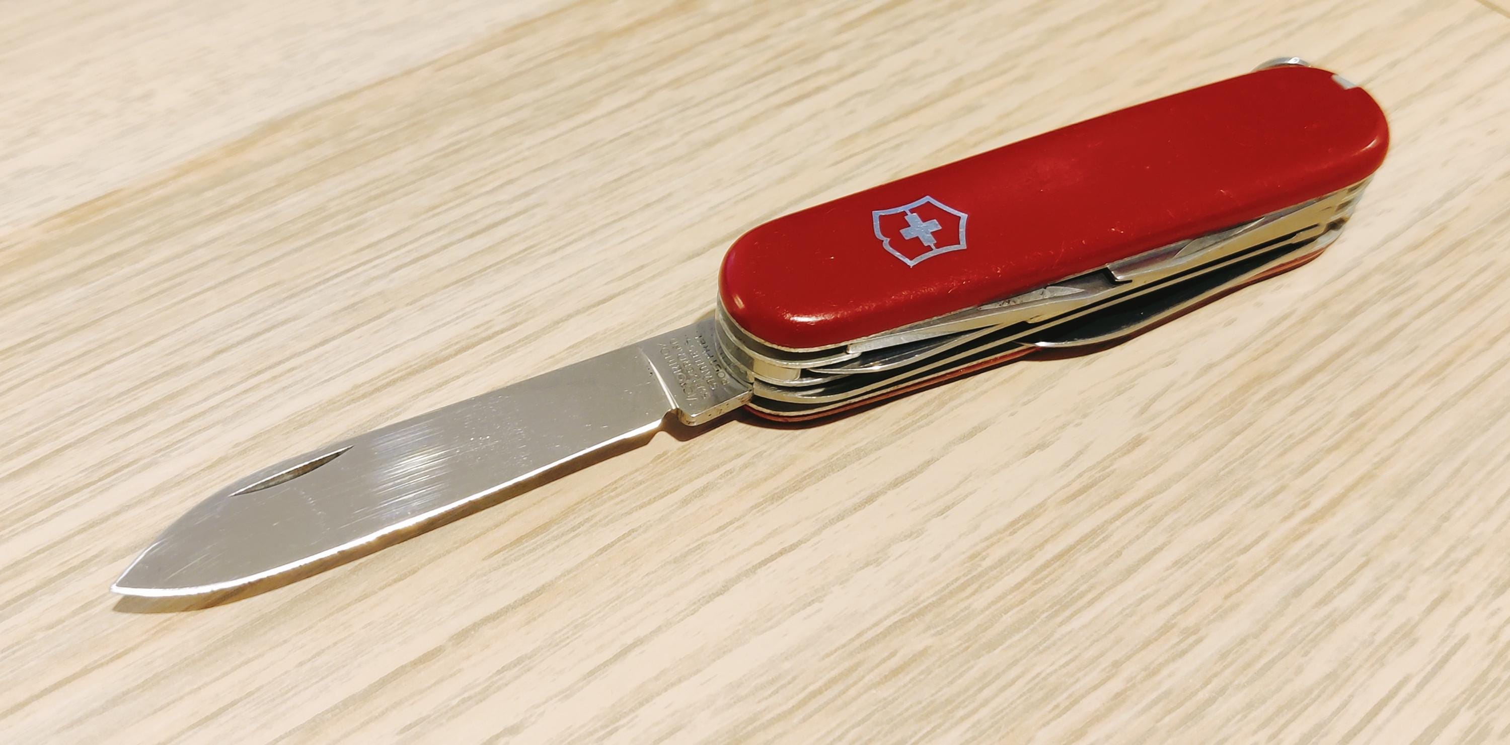 Victorinox Swiss Army Huntsman 1985-1991