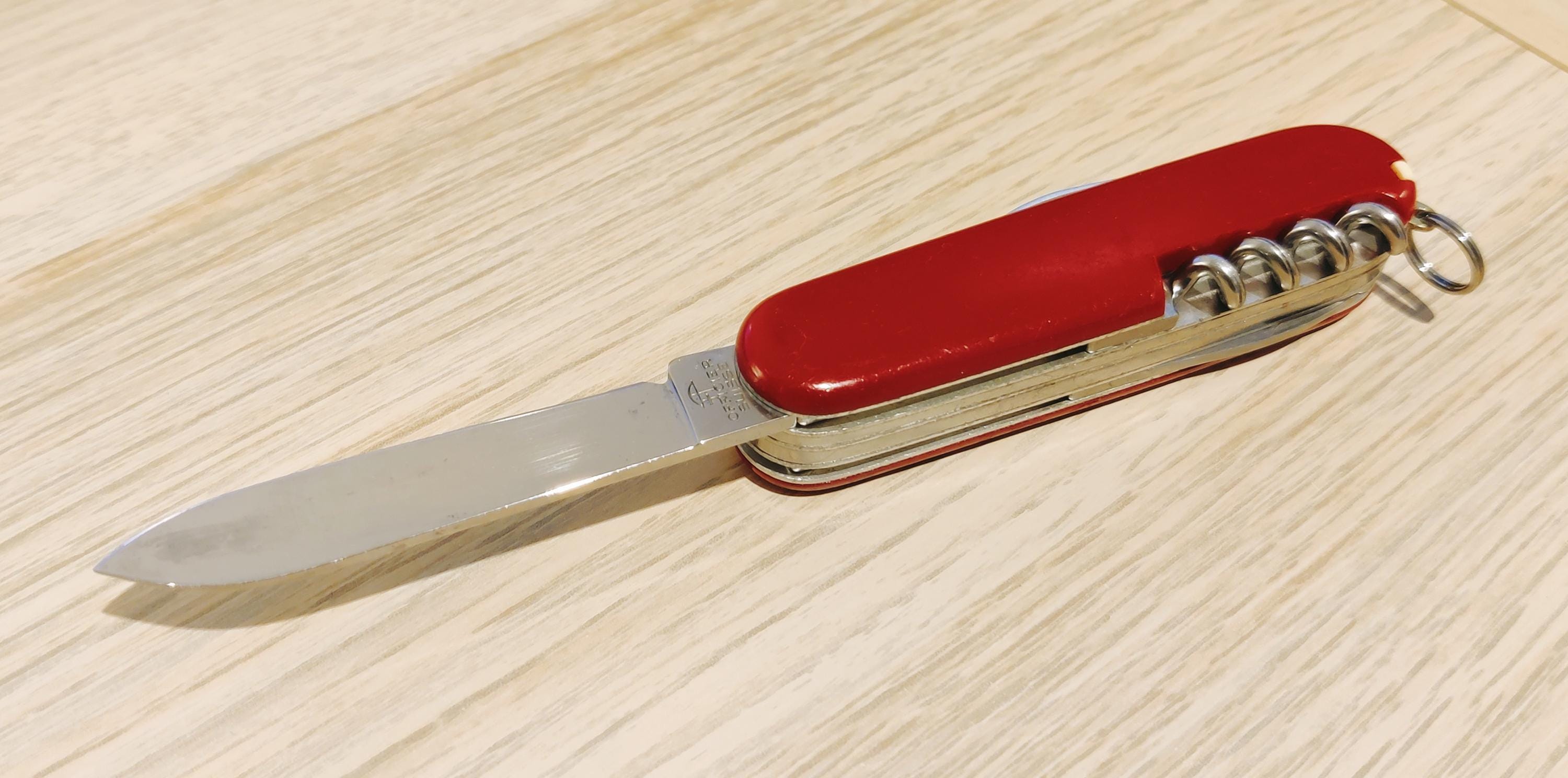 Victorinox Swiss Army Huntsman 1985-1991