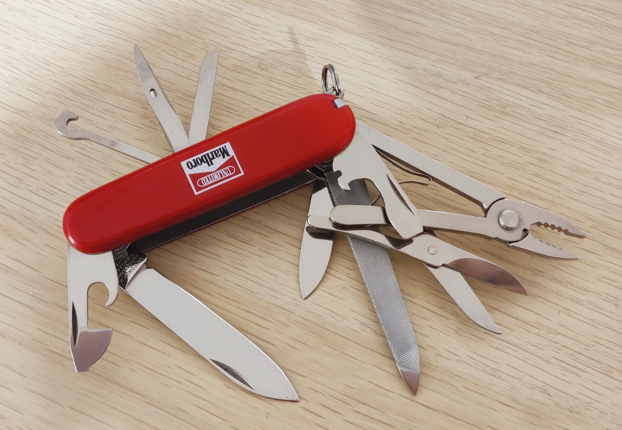 Solucionador de problemas Victorinox Swiss Army Marlboro Unlimited 1992-96