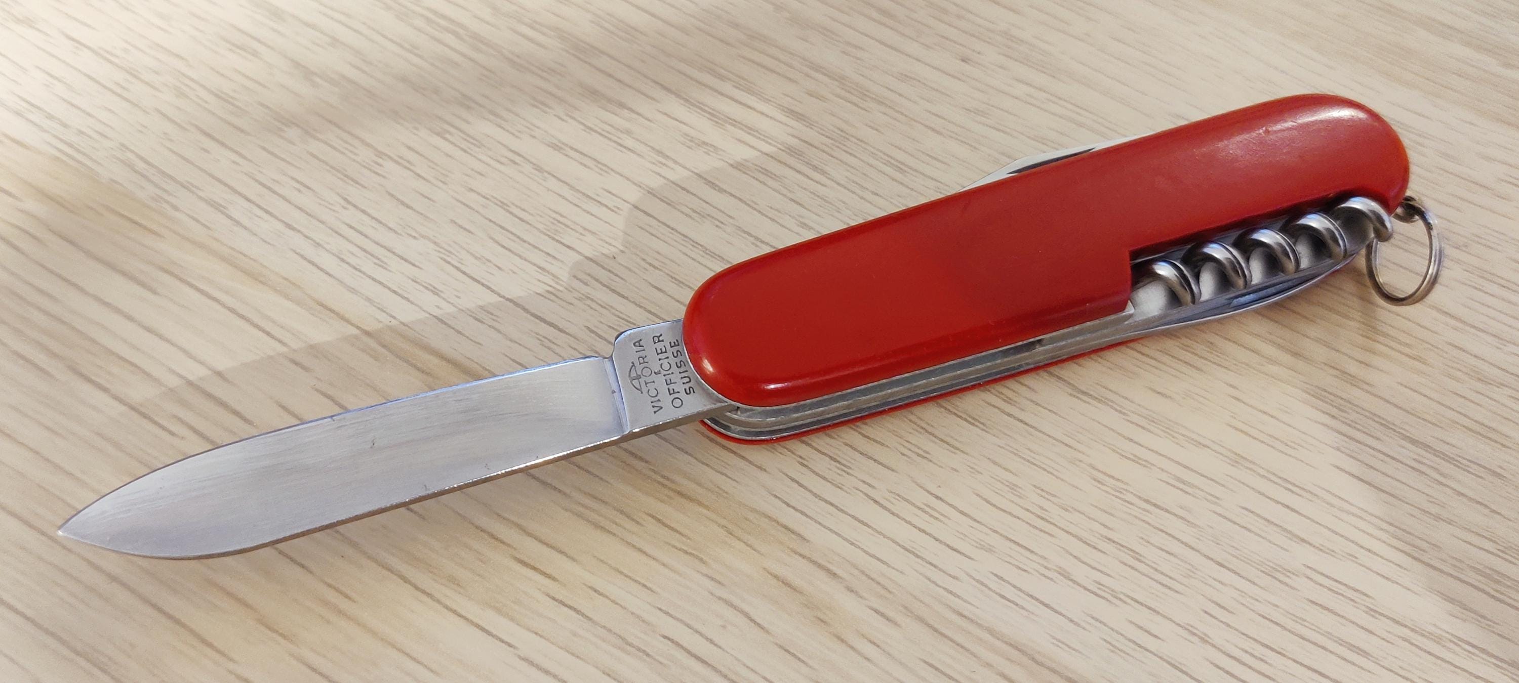 Victorinox Swiss Army Camper Victoria 1971-73