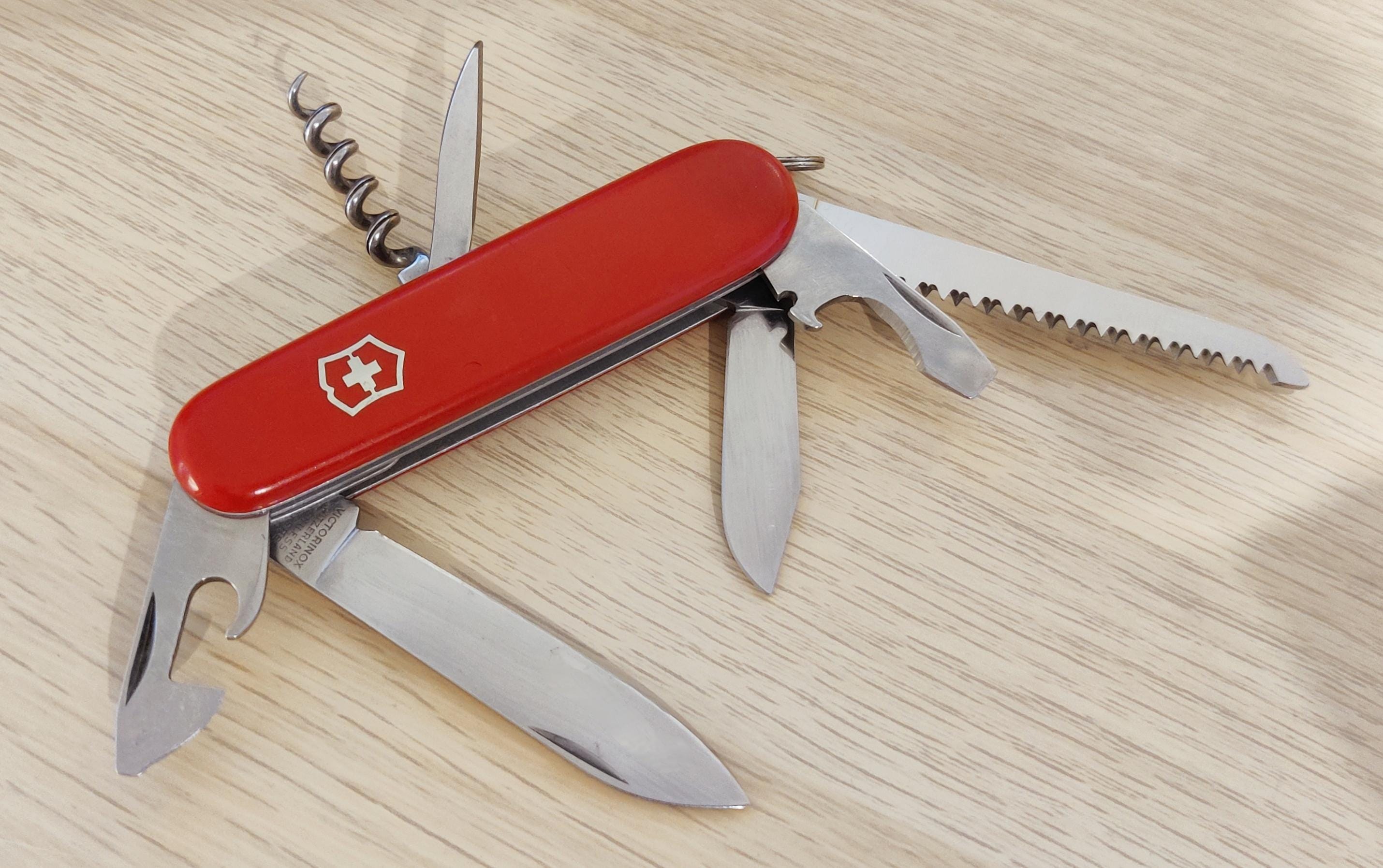 Victorinox Swiss Army Camper Victoria 1971-73