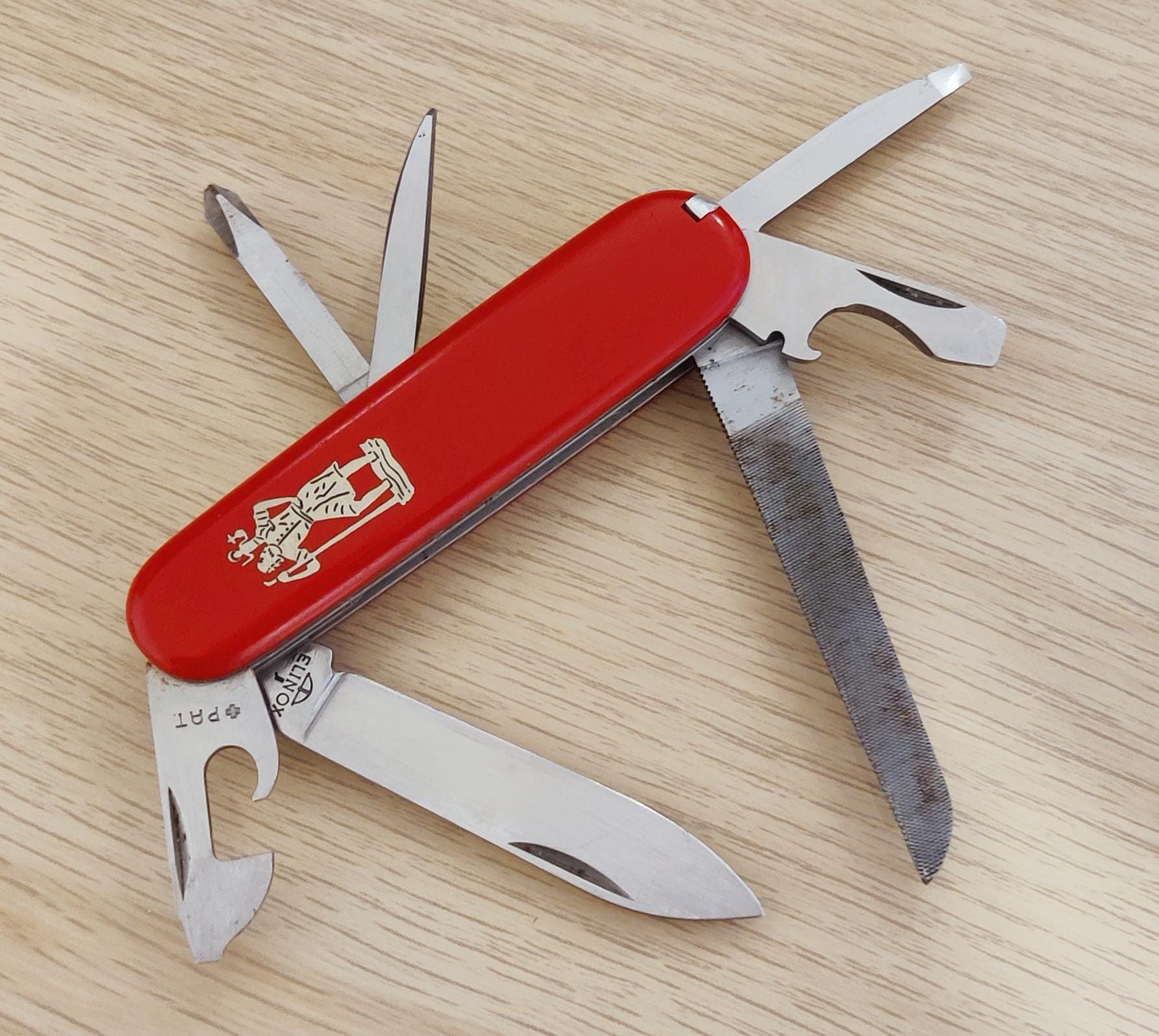 Automóvel do Exército Suíço Victorinox St Christoph 1965-1971 2