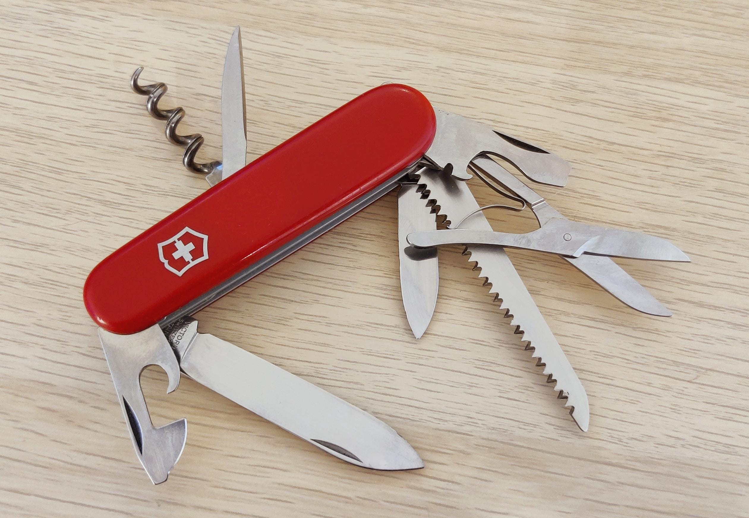 Victorinox Swiss Army Huntsman Woodsman Vintage 1983-1985